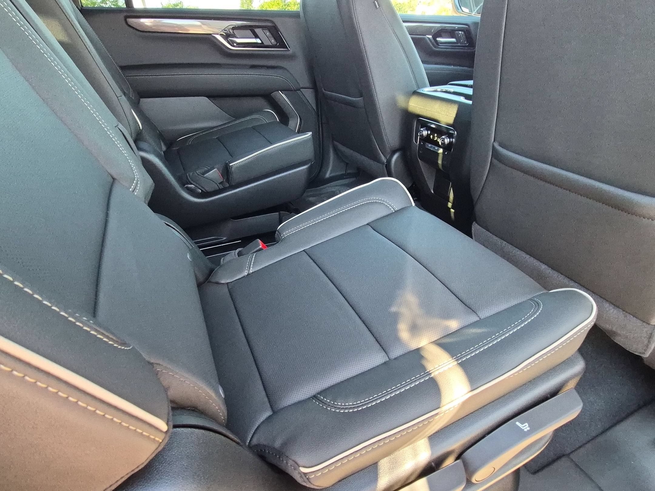 2027 GMC Yukon XL Elevation - Photo 31