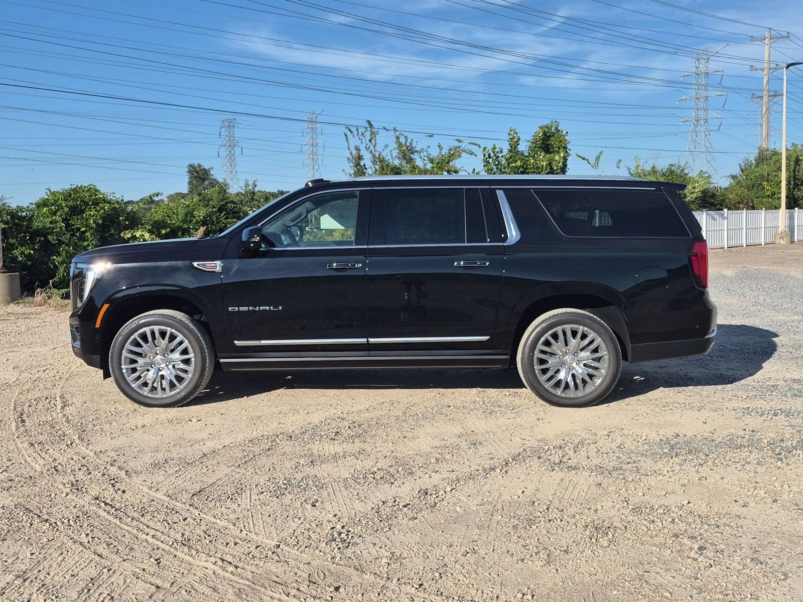 2027 GMC Yukon XL Denali