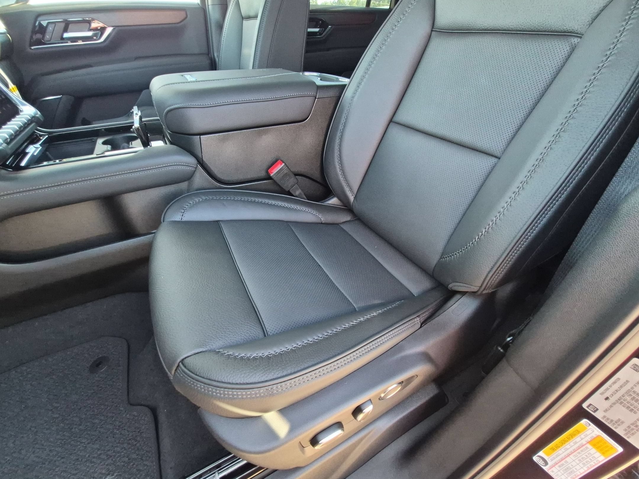 2027 GMC Yukon XL Denali