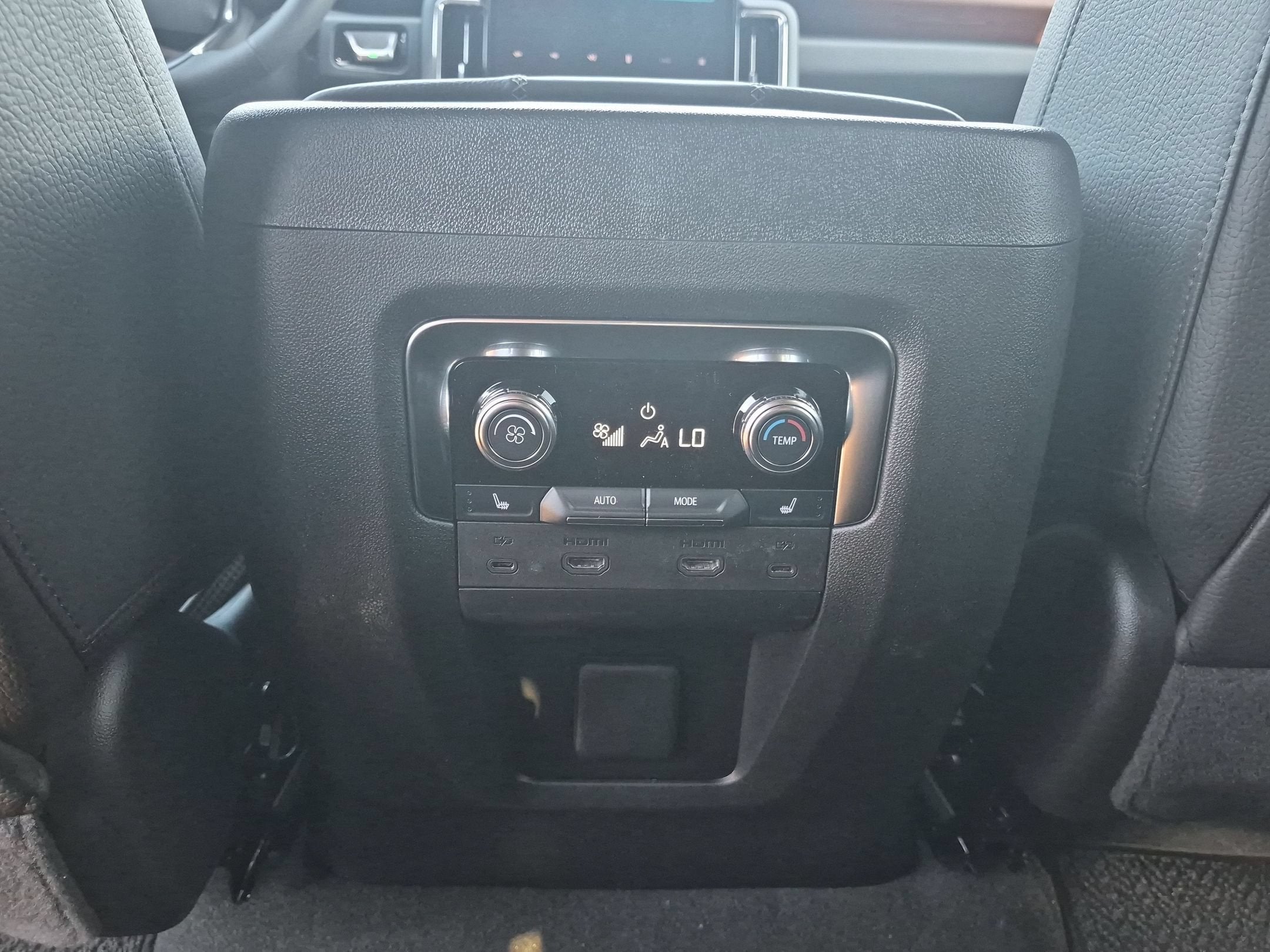 2027 GMC Yukon XL Denali