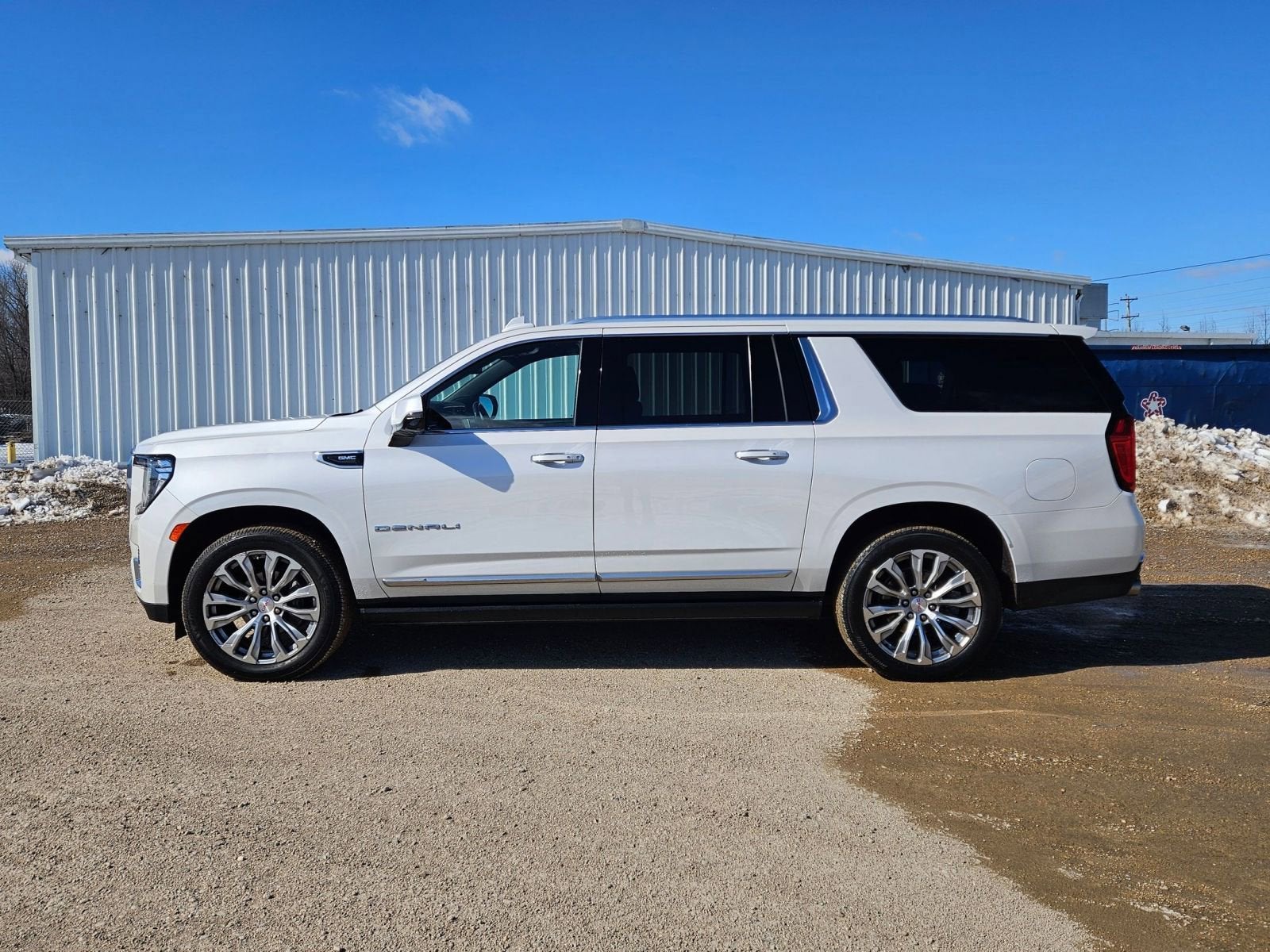 2022 GMC Yukon XL Denali