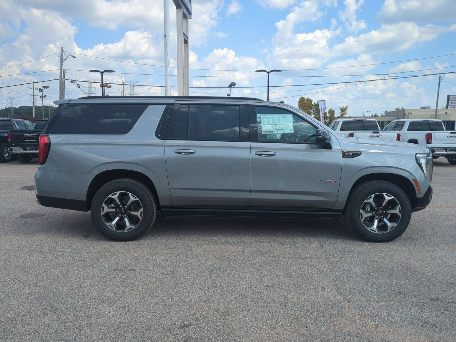 2026 GMC Yukon XL AT4 Ultimate - Photo 7