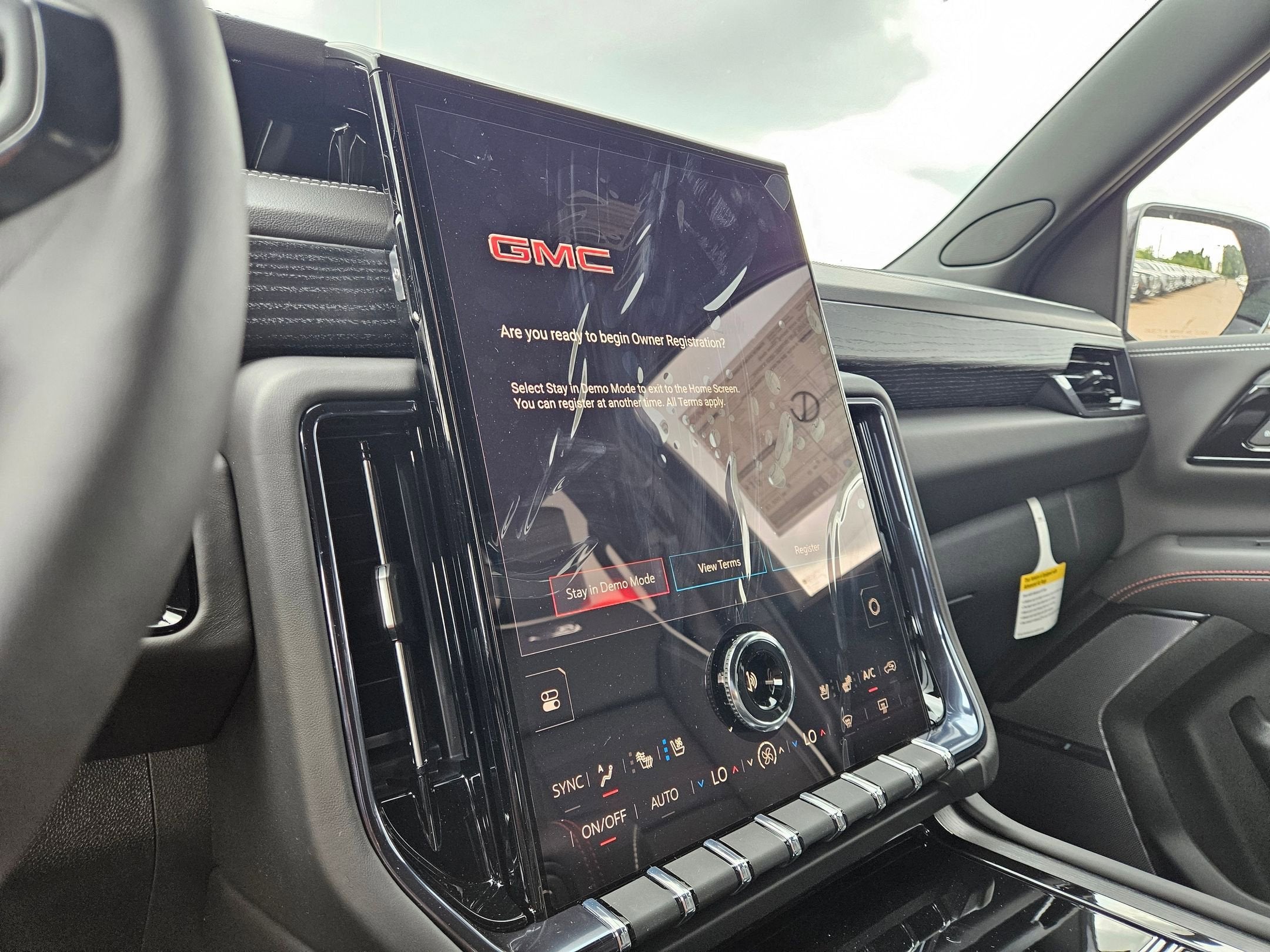 2026 GMC Yukon XL AT4 Ultimate - Photo 15