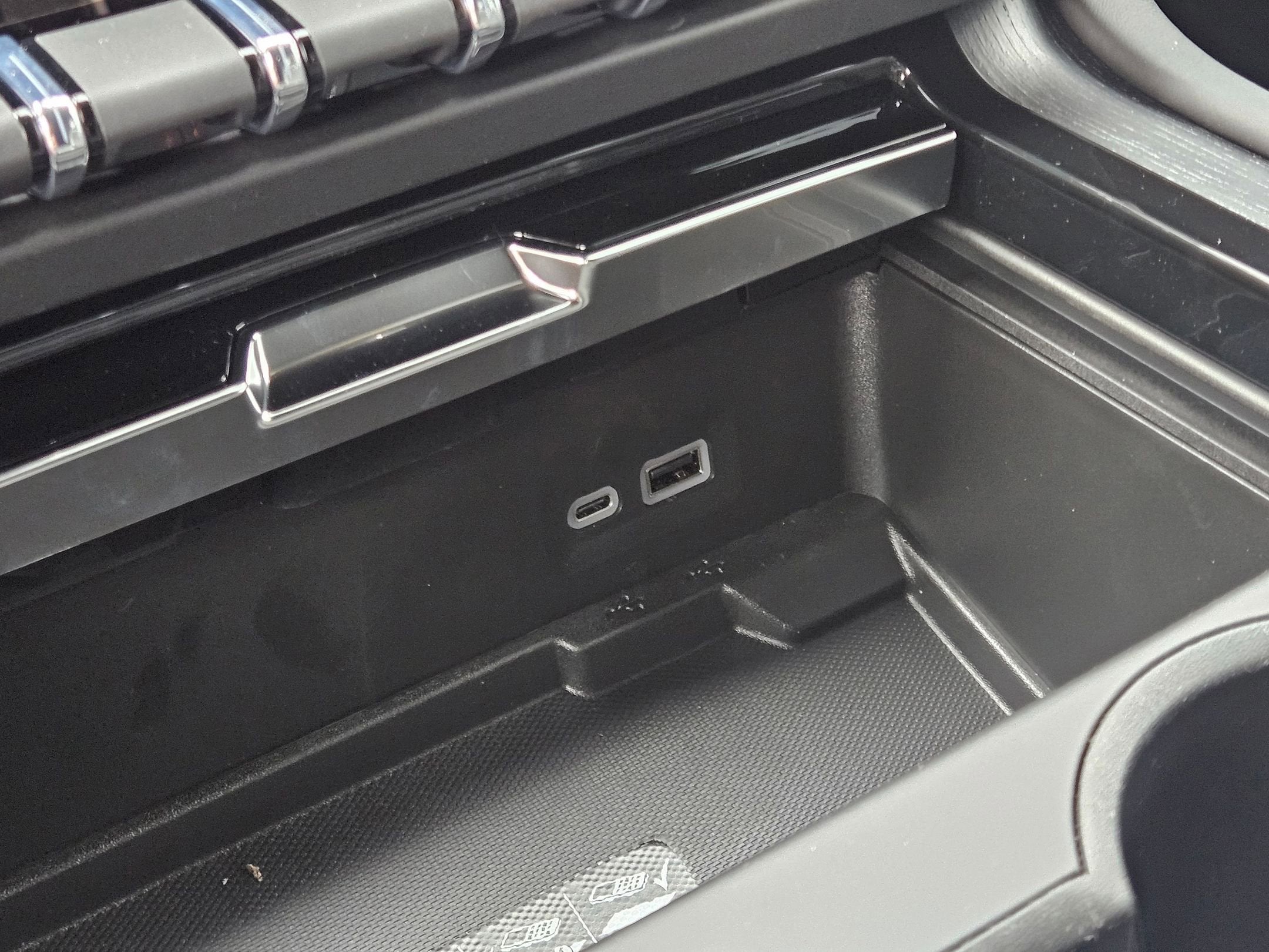 2026 GMC Yukon XL AT4 Ultimate - Photo 19