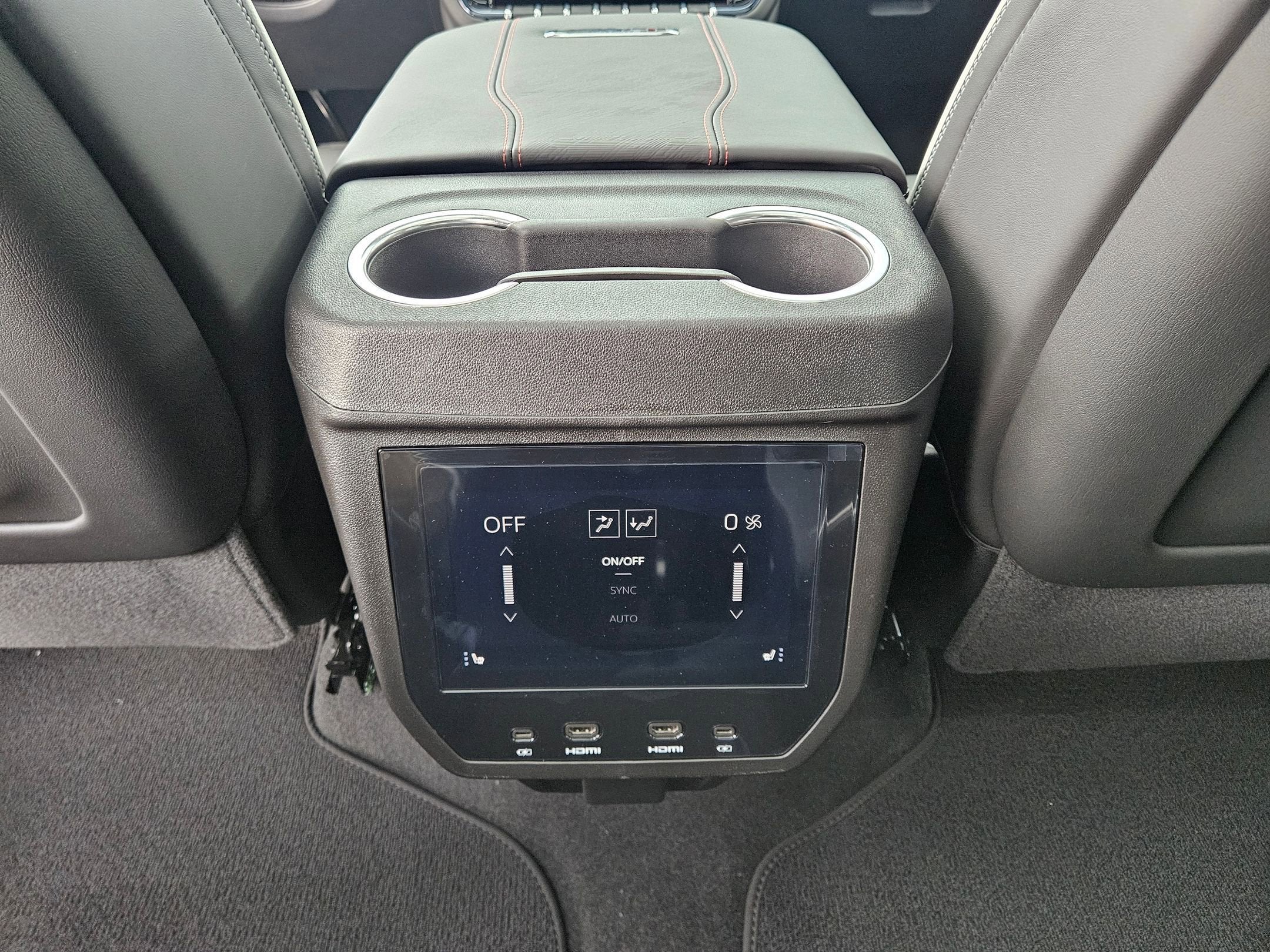 2026 GMC Yukon XL AT4 Ultimate - Photo 26