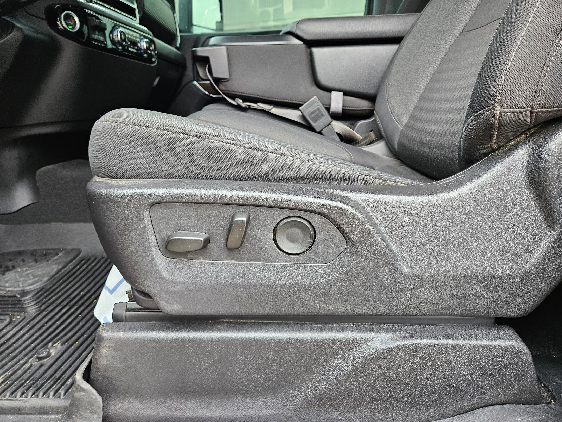 2025 GMC Sierra 2500 HD SLE