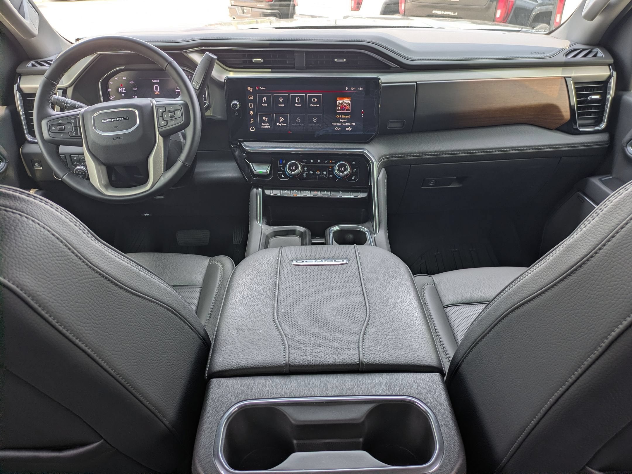 2025 GMC Sierra 2500 HD Denali
