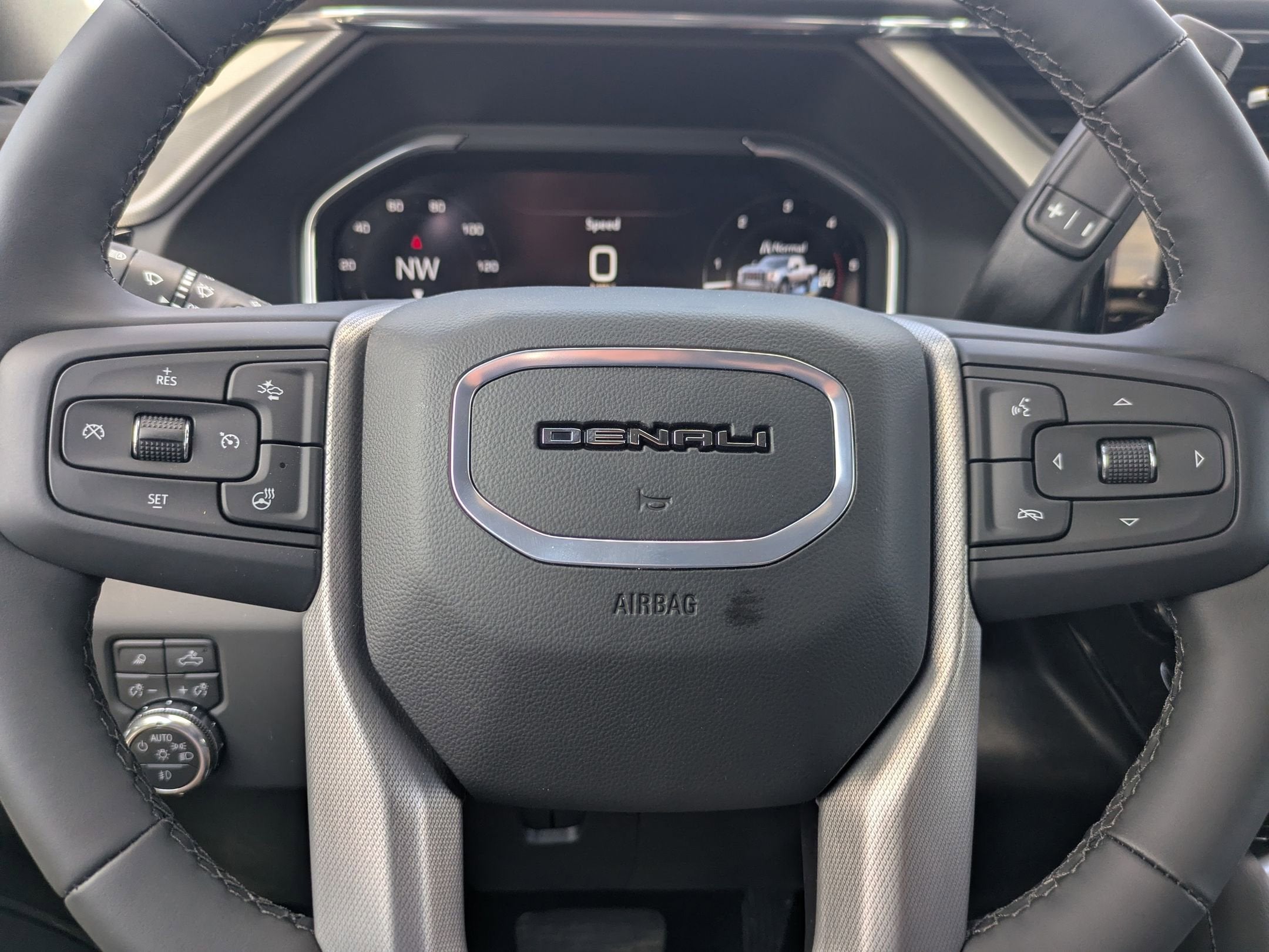 2025 GMC Sierra 2500 HD Denali