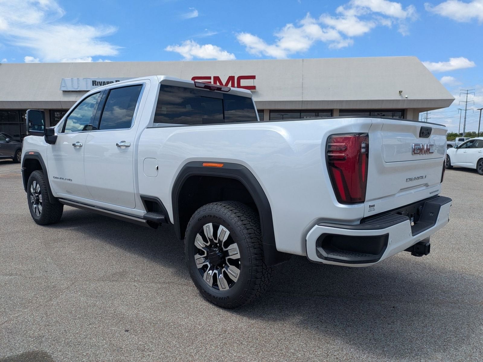2025 GMC Sierra 2500 HD Denali