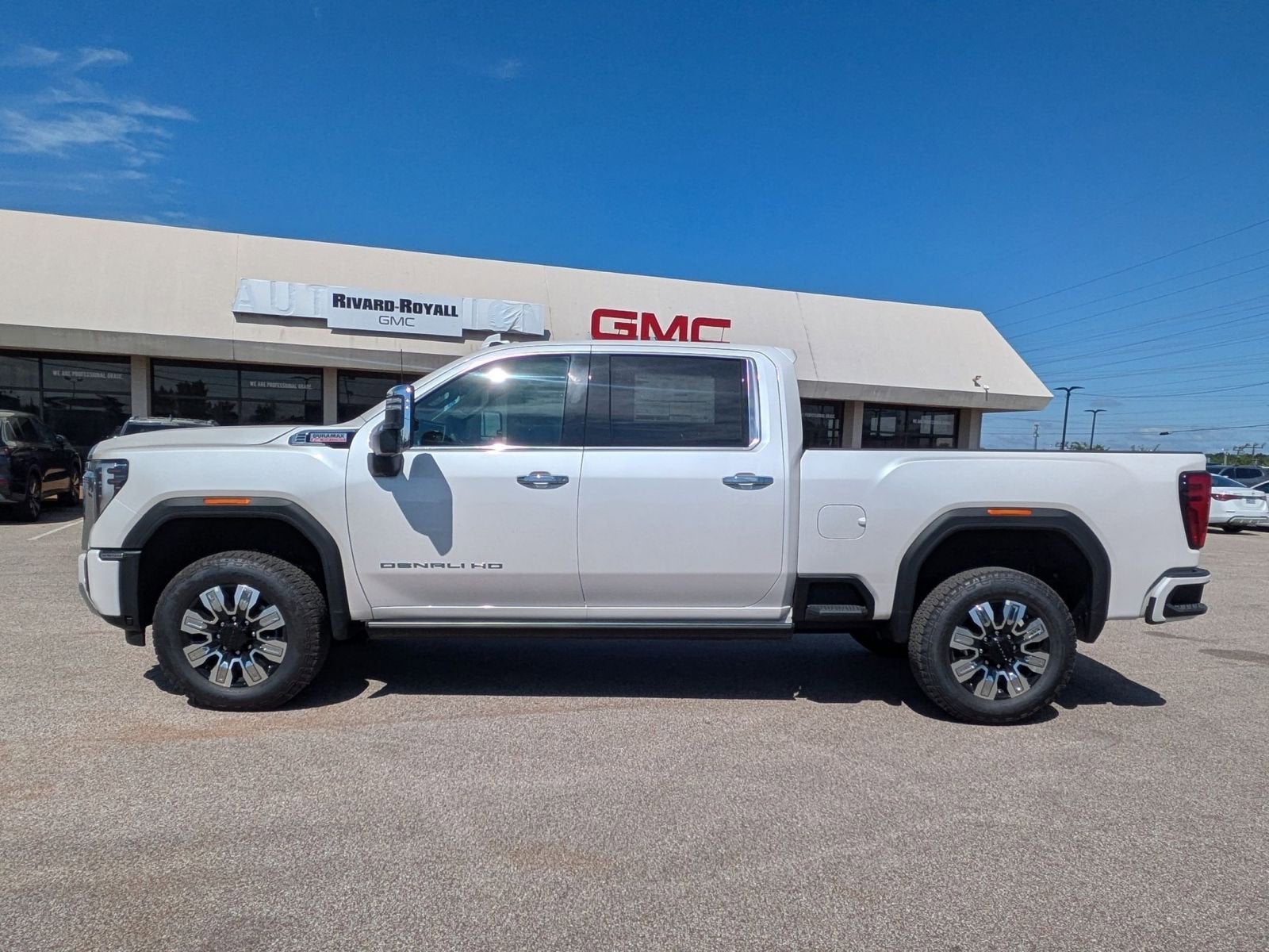 2025 GMC Sierra 2500 HD Denali