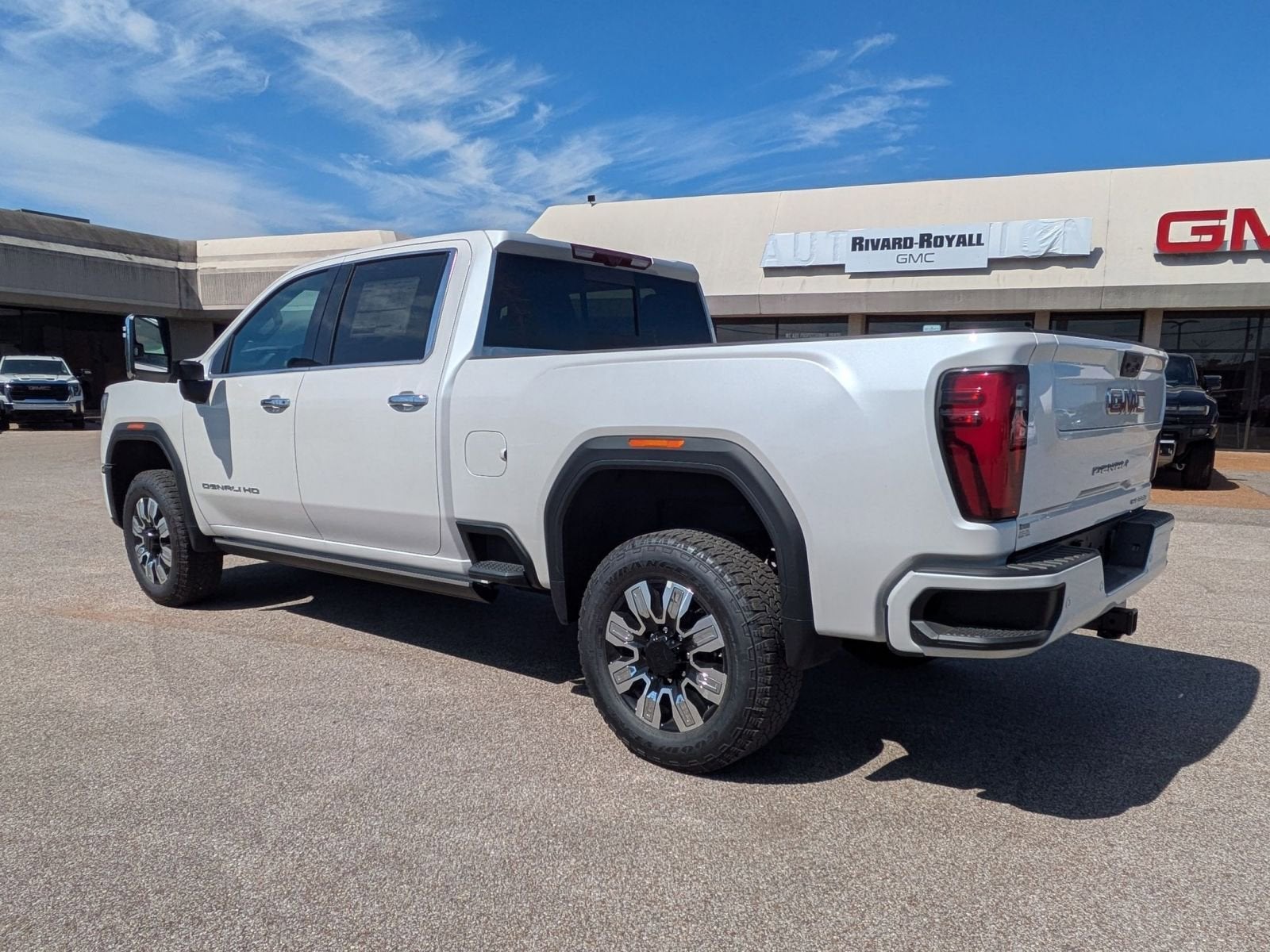 2025 GMC Sierra 2500 HD Denali