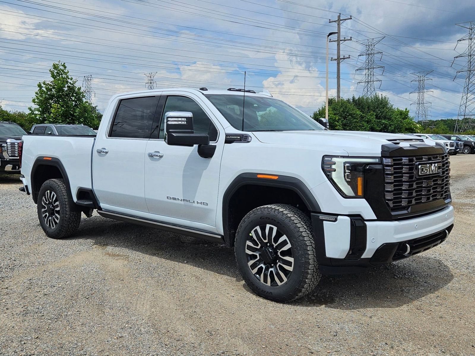 2026 GMC Sierra 2500HD Denali Ultimate - Photo 8
