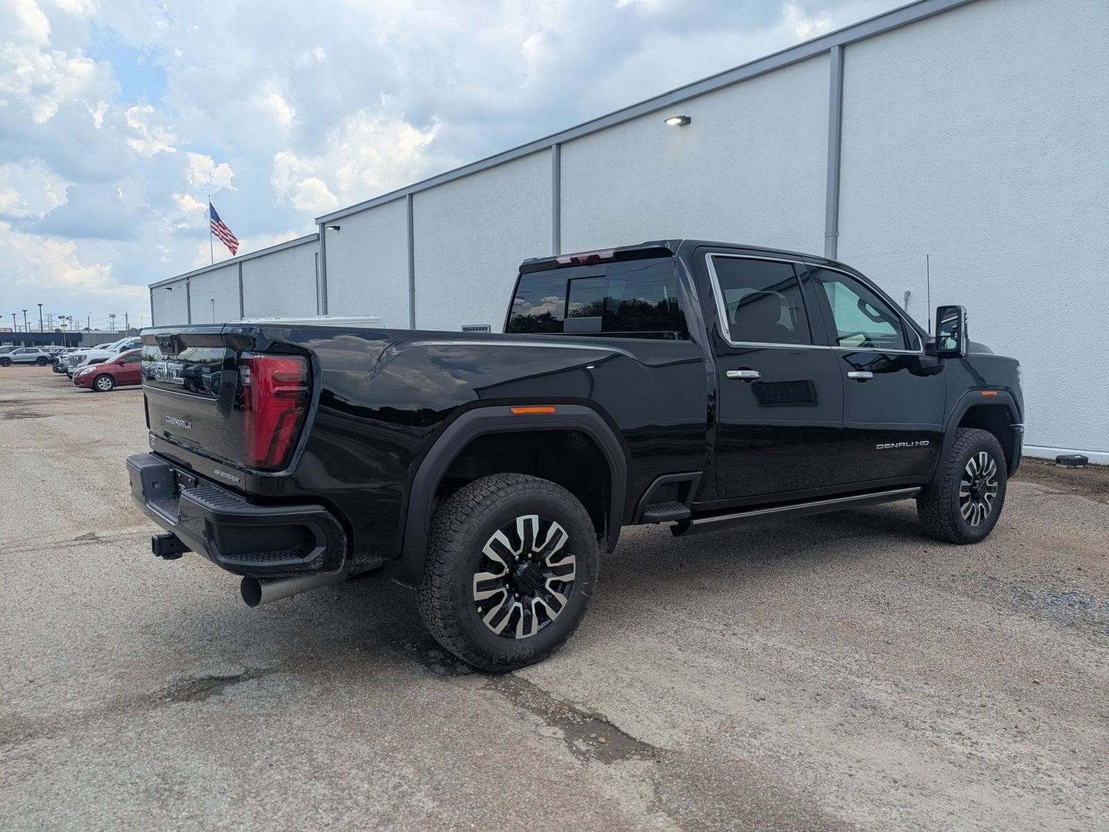 2026 GMC Sierra 2500HD Denali Ultimate - Photo 6