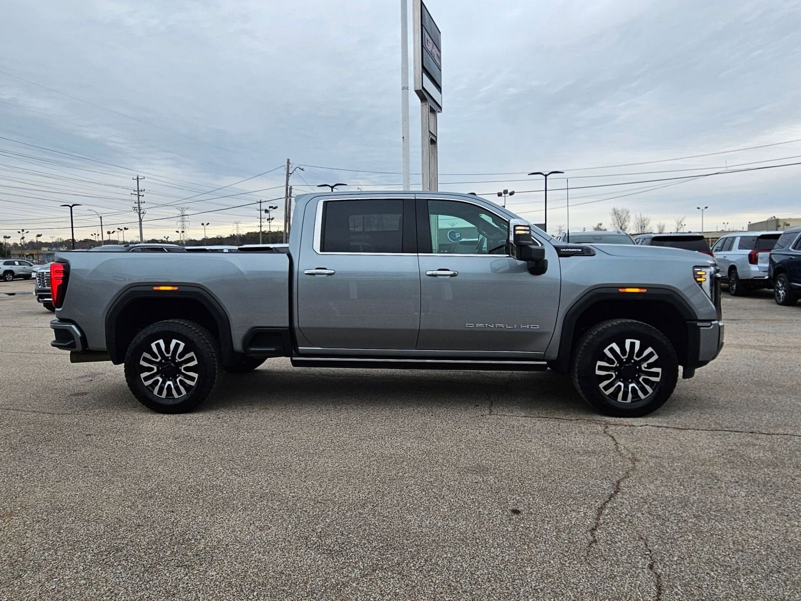 2025 GMC Sierra 2500 HD Denali Ultimate
