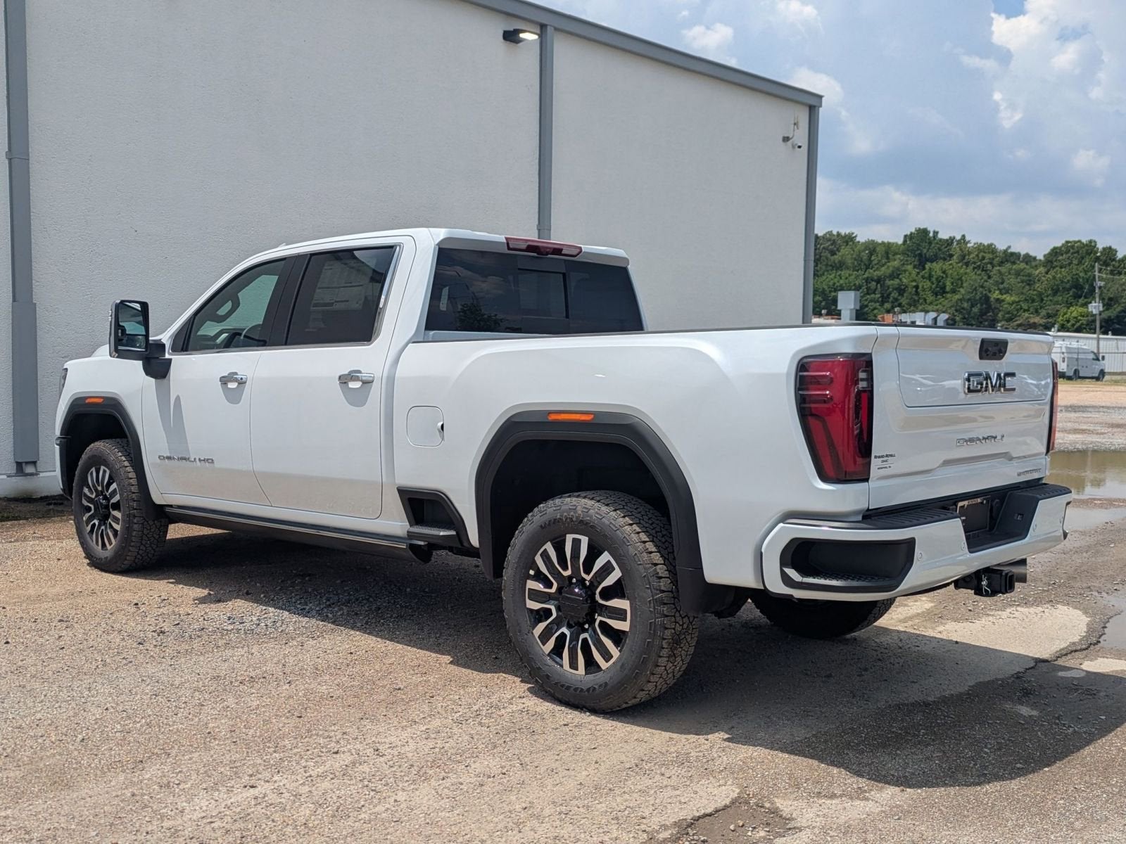 2026 GMC Sierra 3500 HD Denali Ultimate