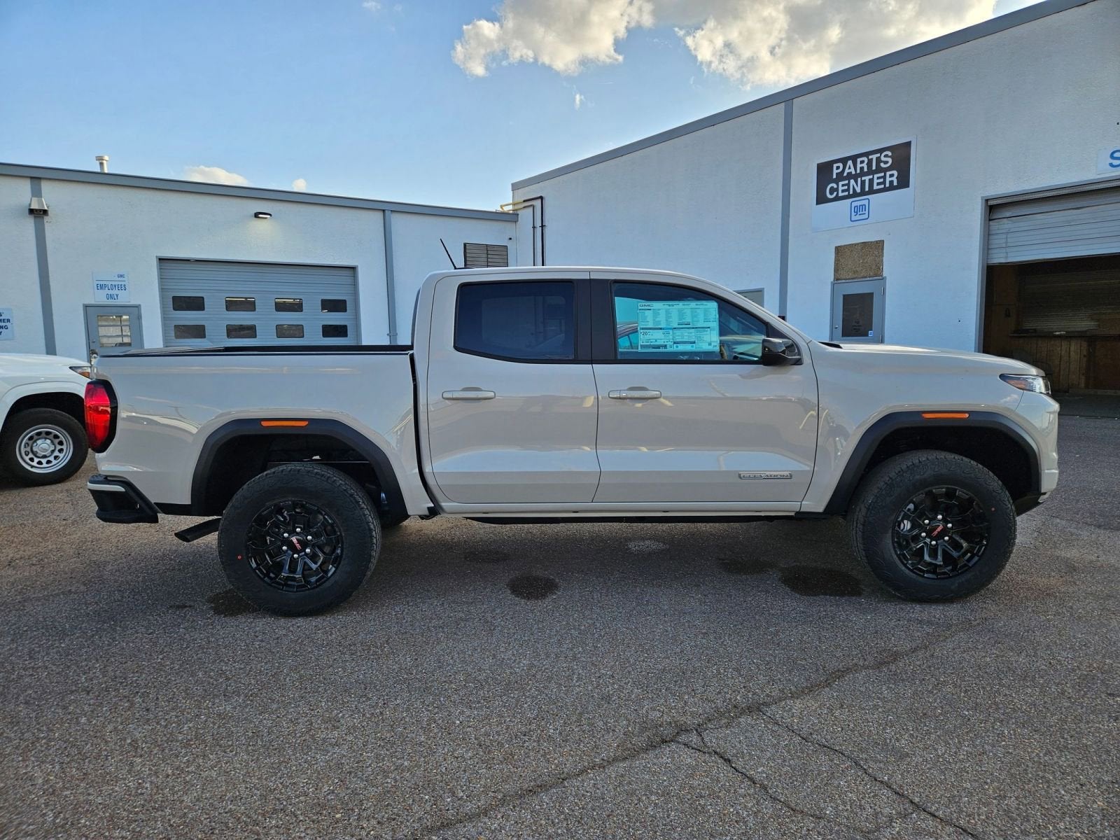 2026 GMC Canyon Elevation
