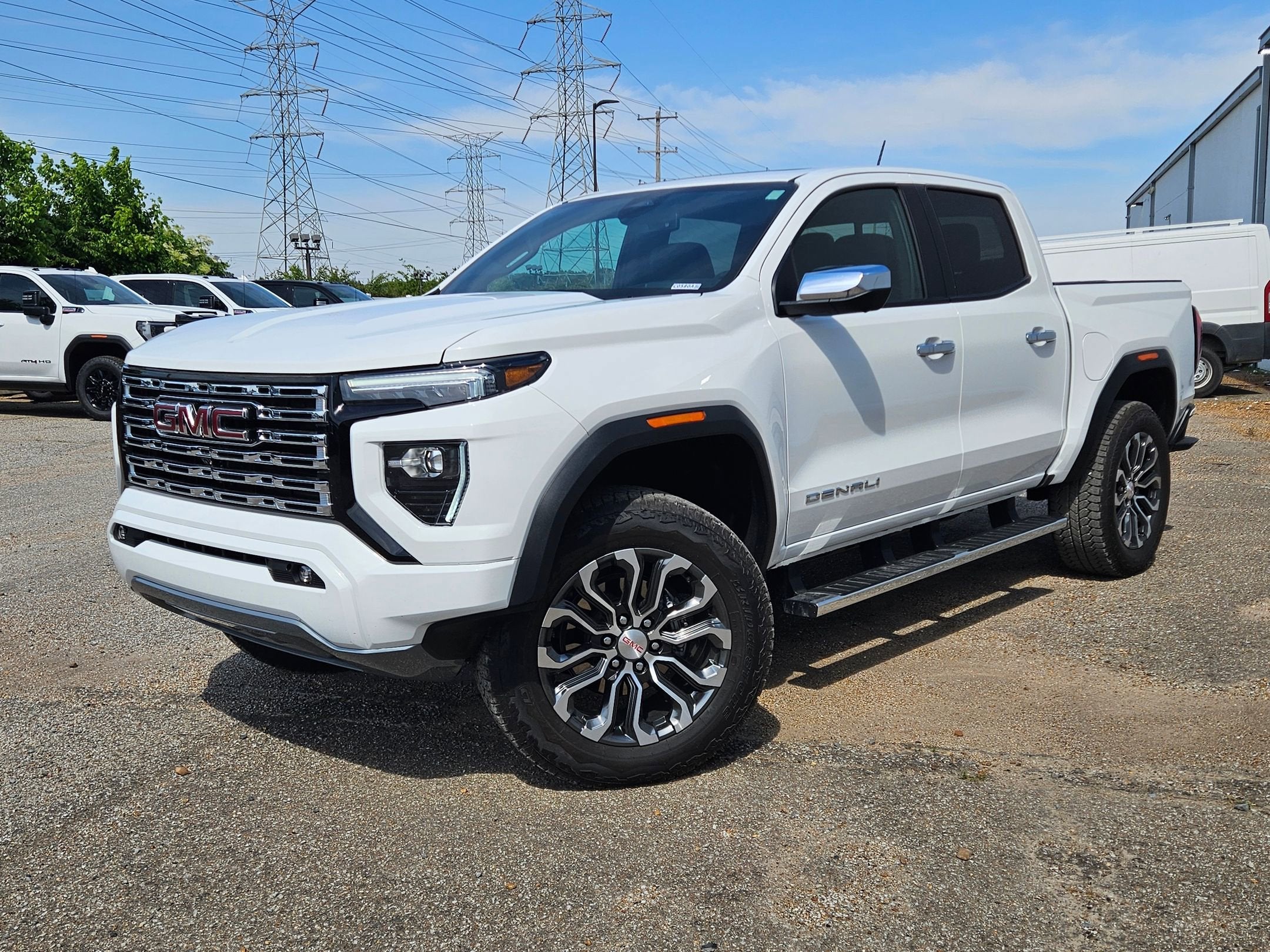 2026 GMC Canyon 4WD Denali Crew Cab Short Box's photo