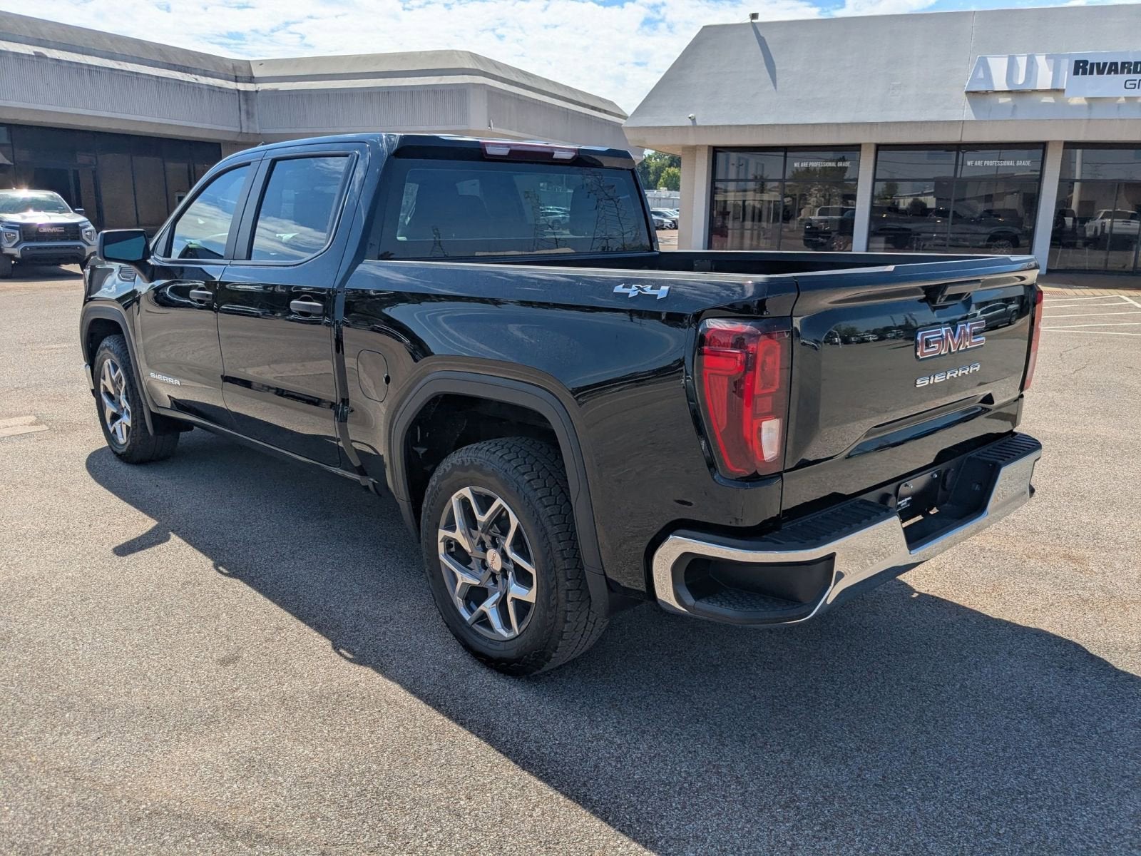 2024 GMC Sierra 1500 Pro