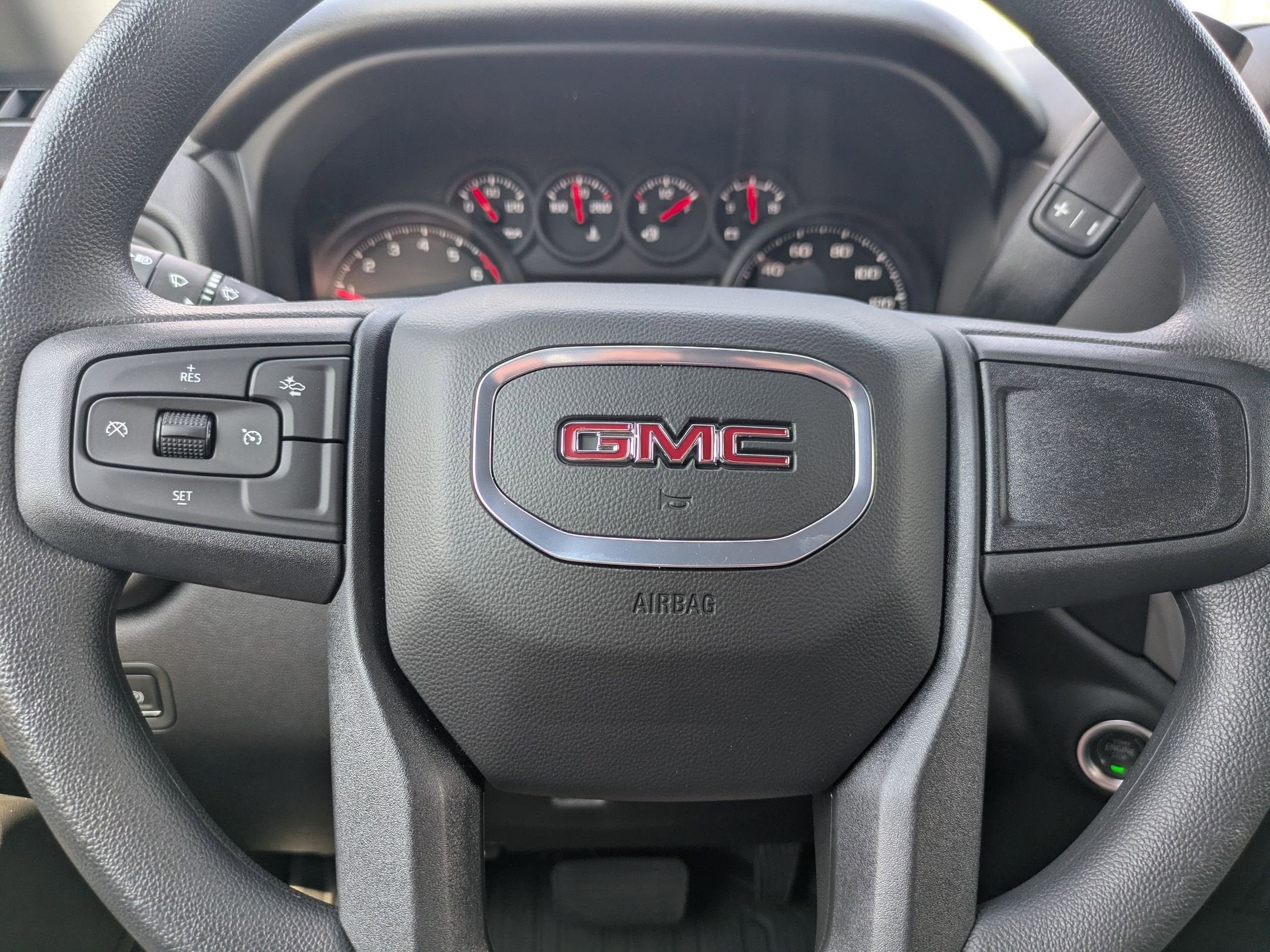 2025 GMC Sierra 1500 Pro
