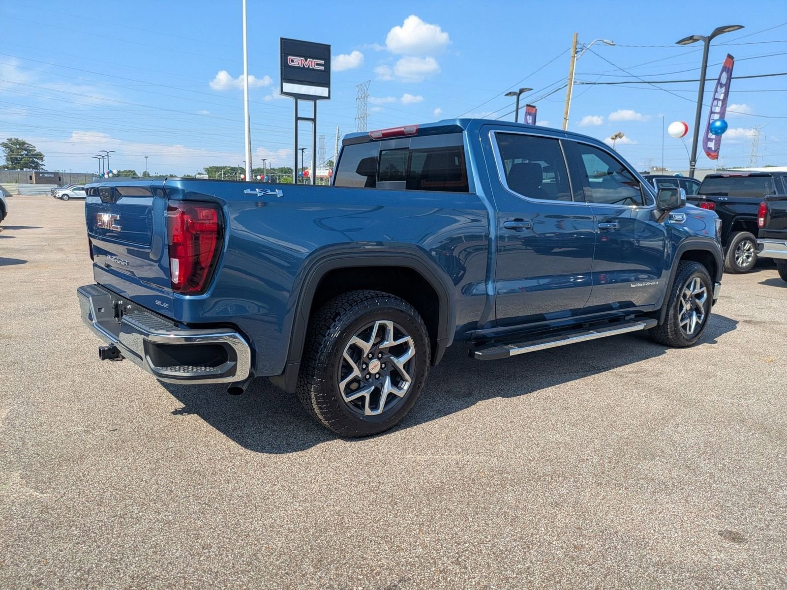 2024 GMC Sierra 1500 SLE