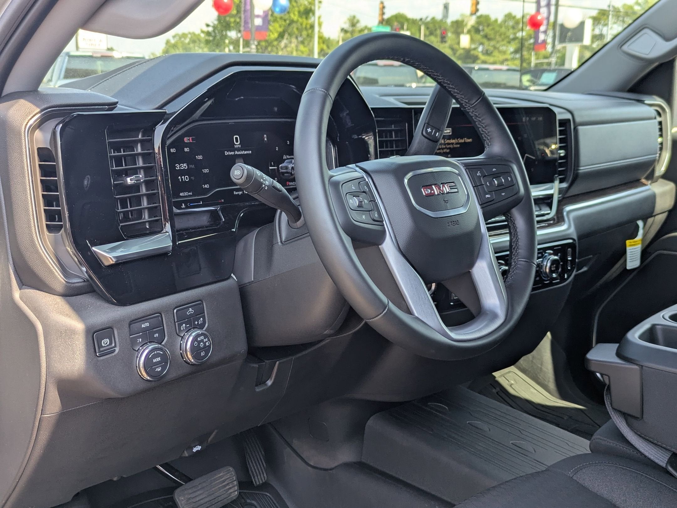 2025 GMC Sierra 1500 Elevation