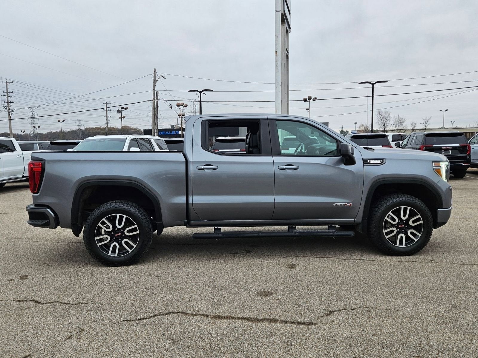 2021 GMC Sierra 1500 AT4