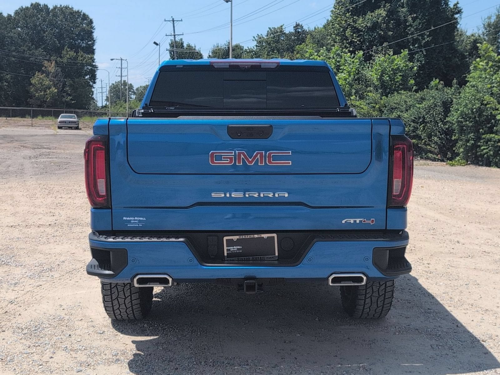 2023 GMC Sierra 1500 AT4