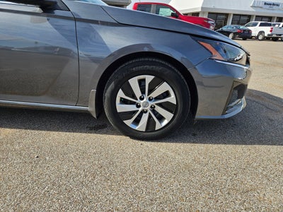 2025 Nissan Altima S FWD