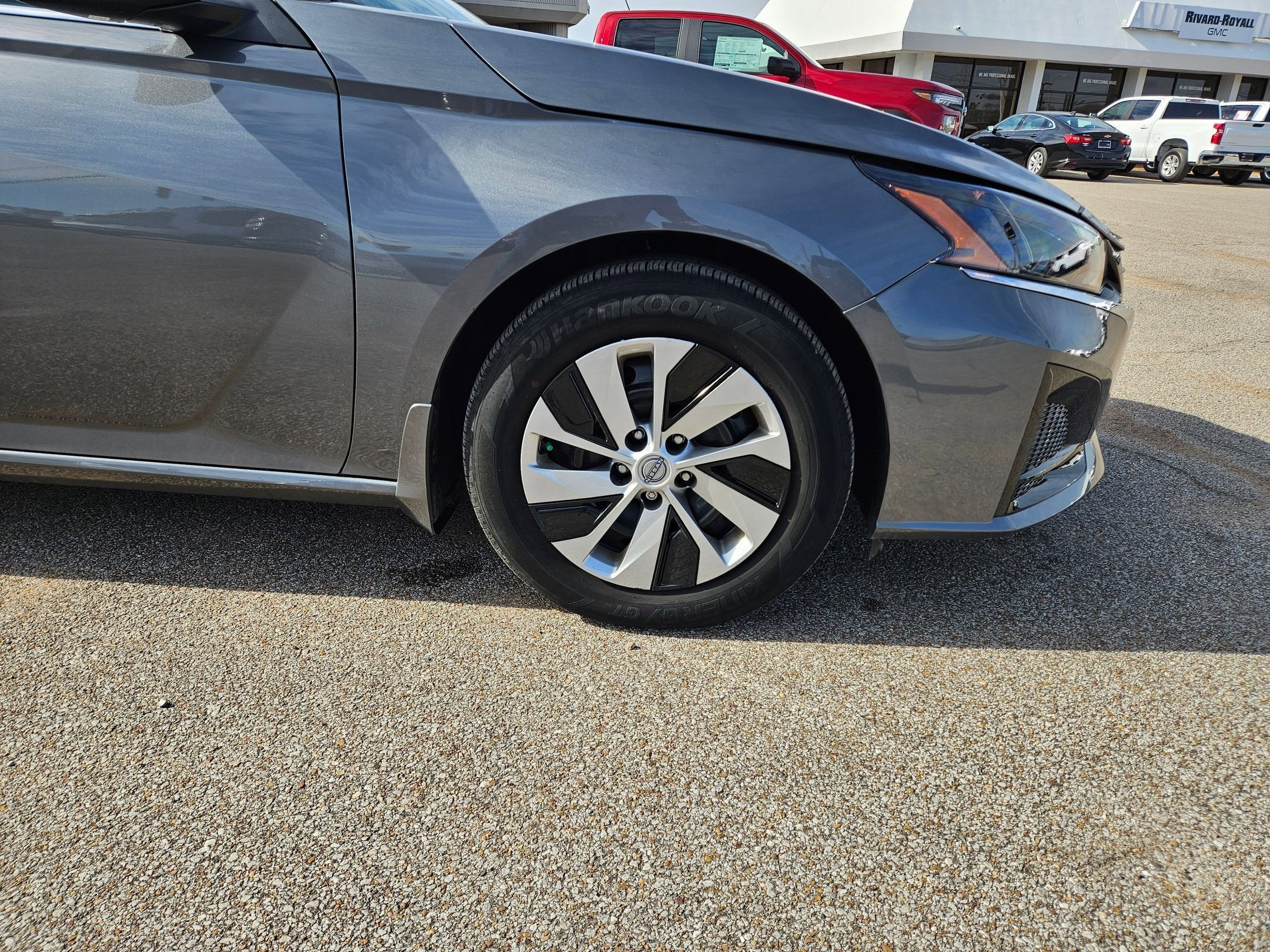 2025 Nissan Altima S FWD