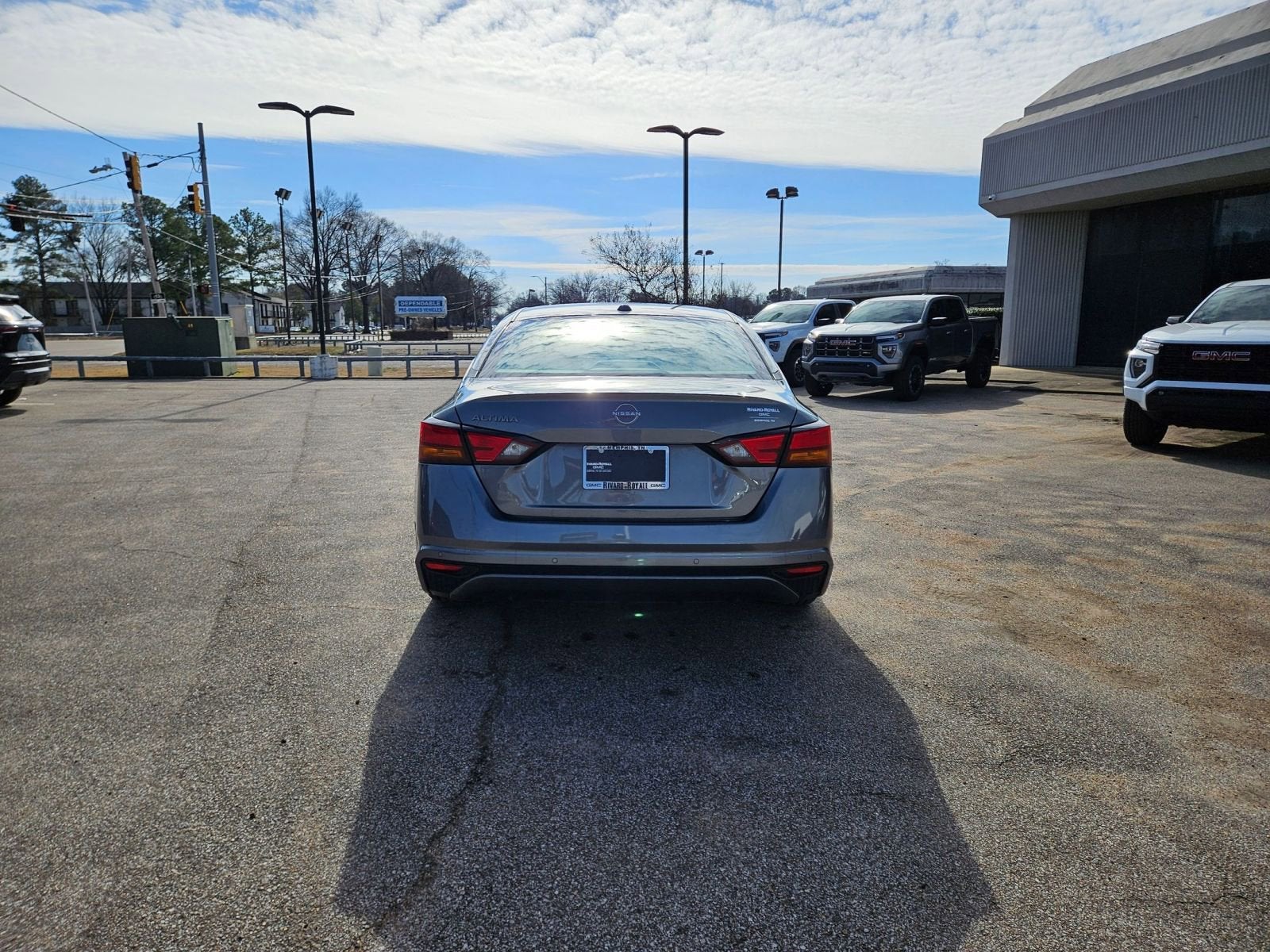 2025 Nissan Altima S FWD