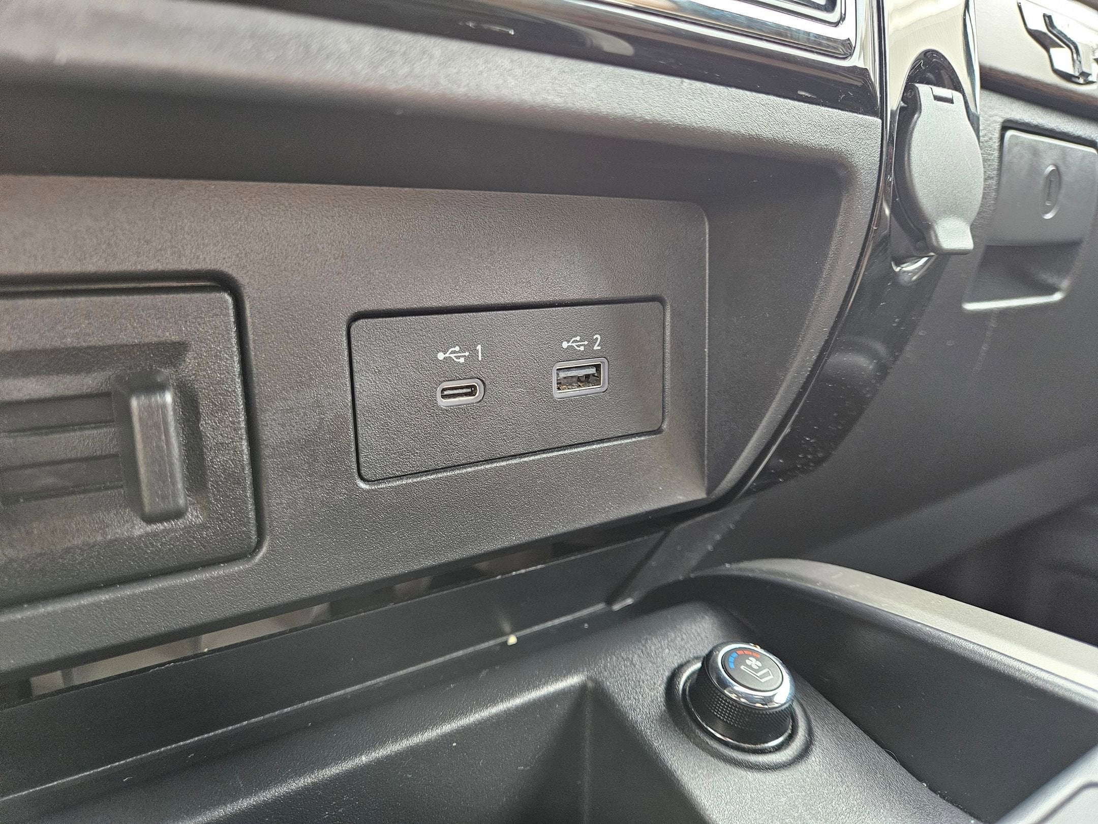 2023 Nissan TITAN Crew Cab Platinum Reserve 4x4