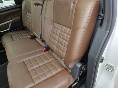 2023 Nissan TITAN Crew Cab Platinum Reserve 4x4