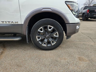 2023 Nissan TITAN Crew Cab Platinum Reserve 4x4