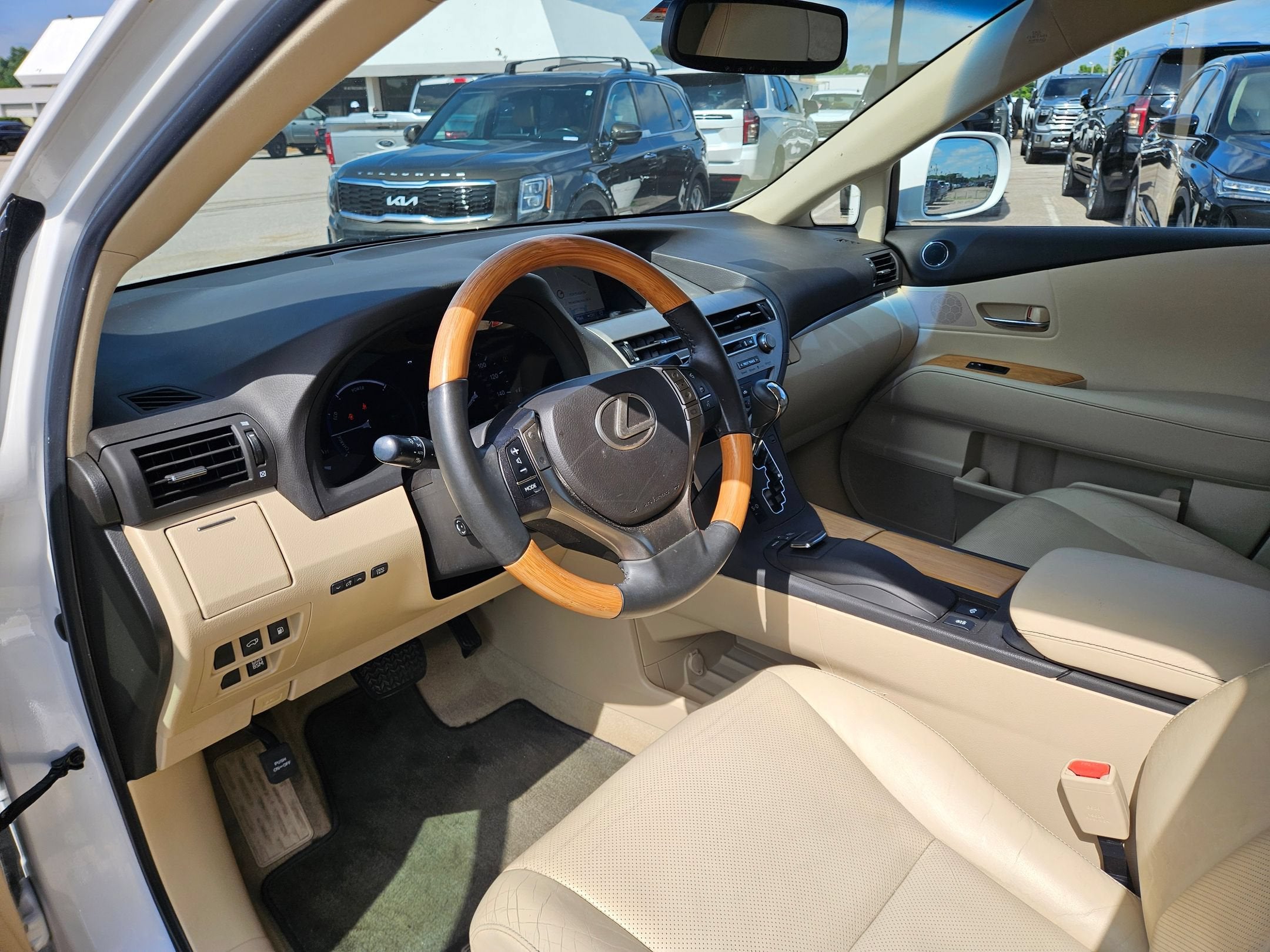 2015 Lexus RX 450h FWD 4dr