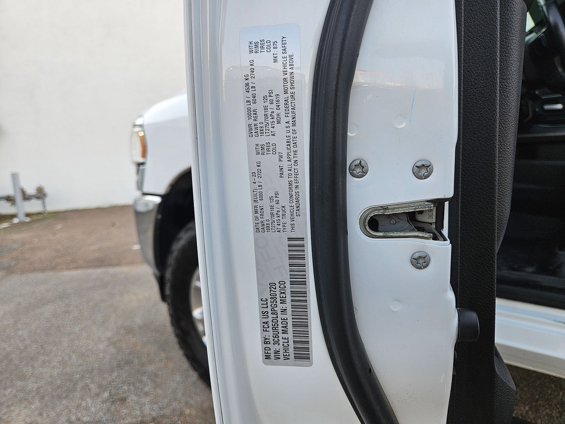 2023 RAM 2500 Big Horn Crew Cab 4x4 6'4" Box