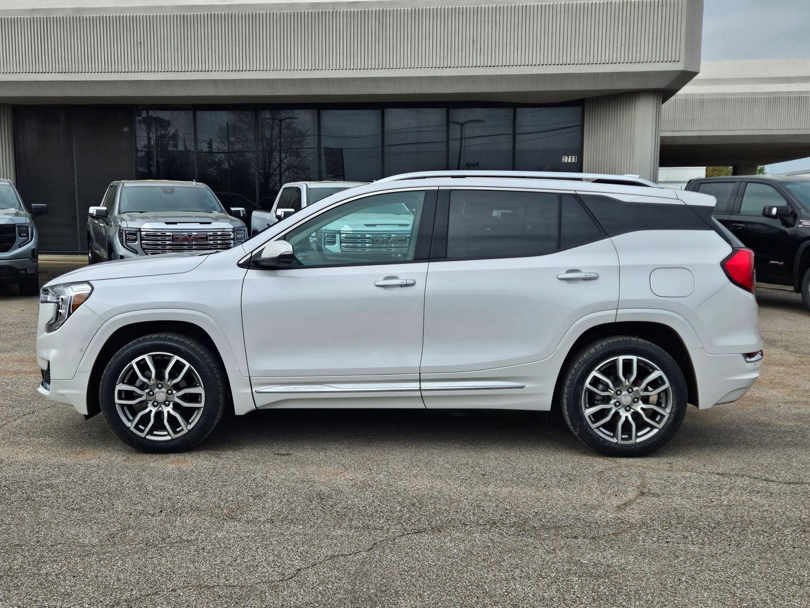 2024 GMC Terrain Denali