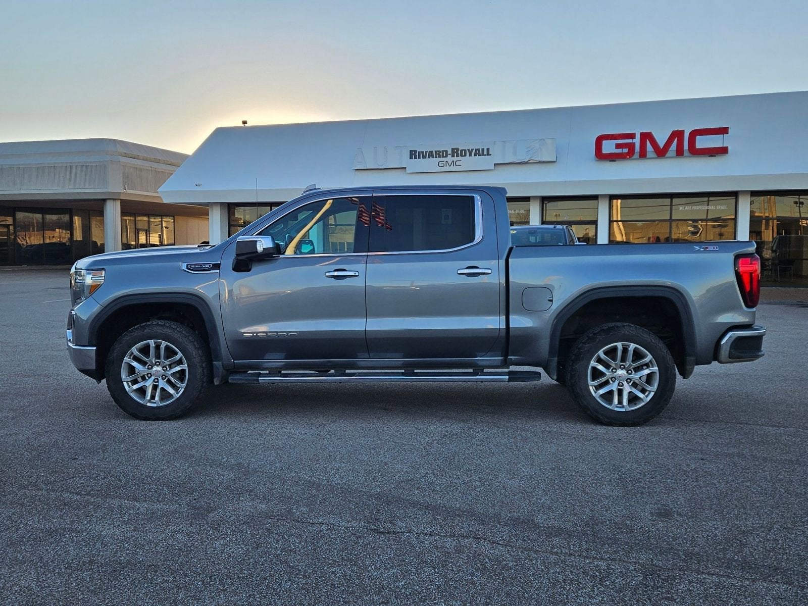 2019 GMC Sierra 1500 SLT