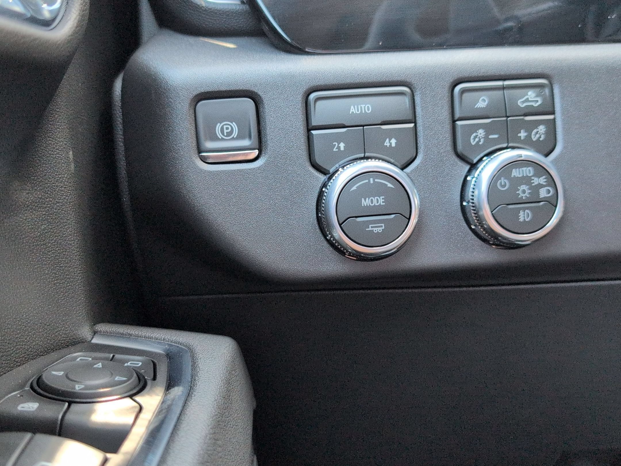 2026 GMC Sierra 1500 SLT - Photo 16