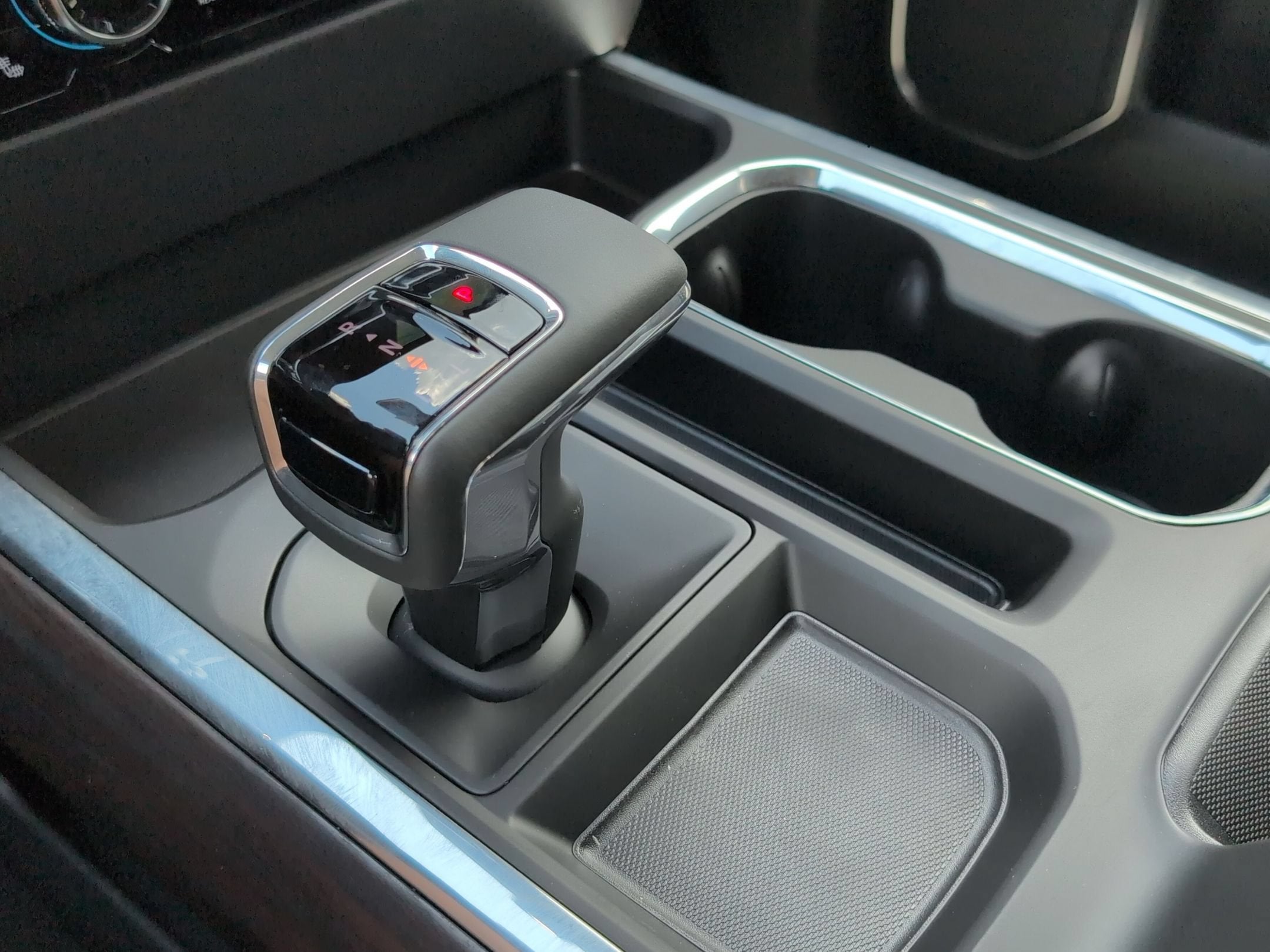 2026 GMC Sierra 1500 SLT - Photo 22
