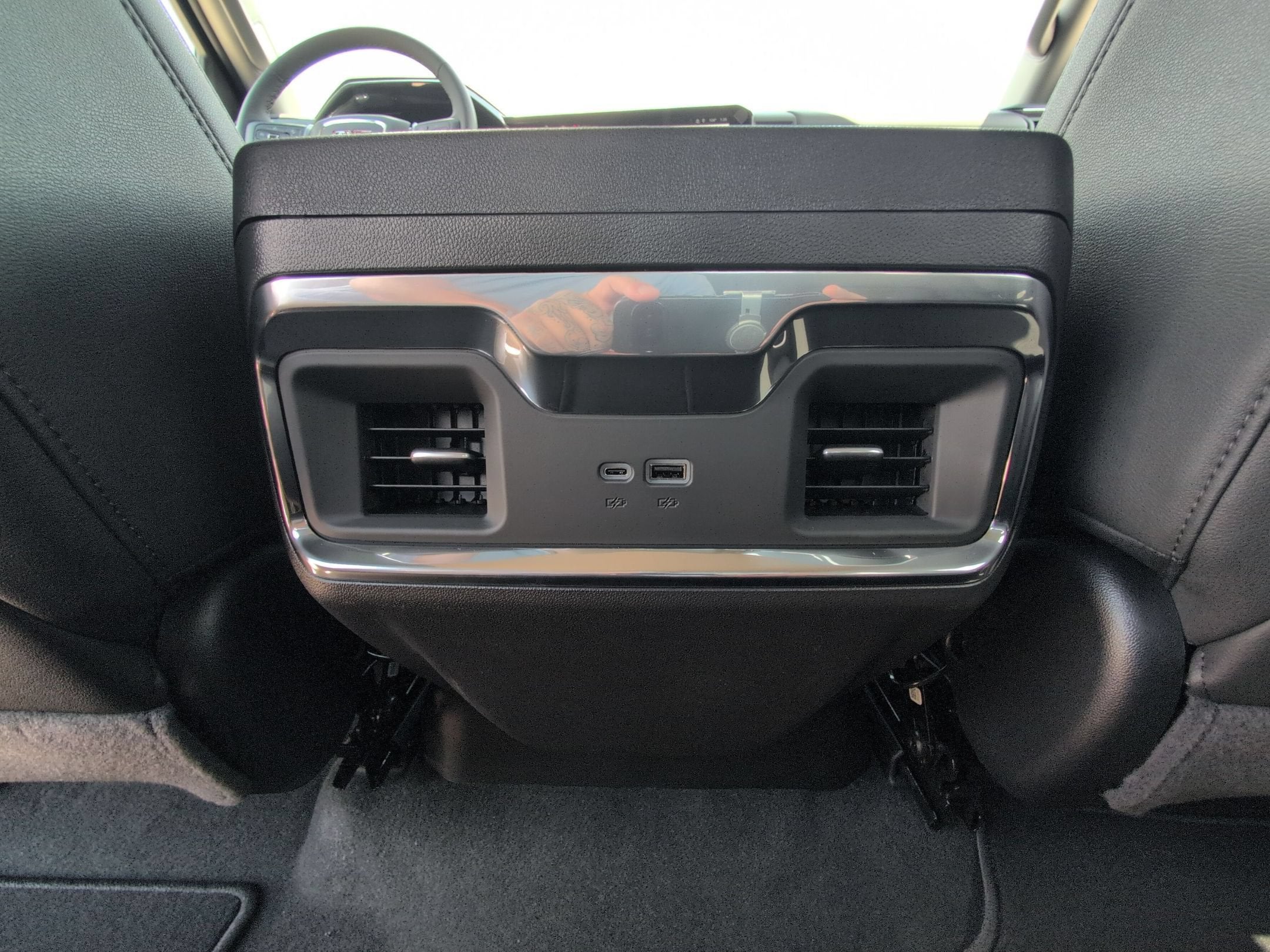 2026 GMC Sierra 1500 SLT - Photo 26