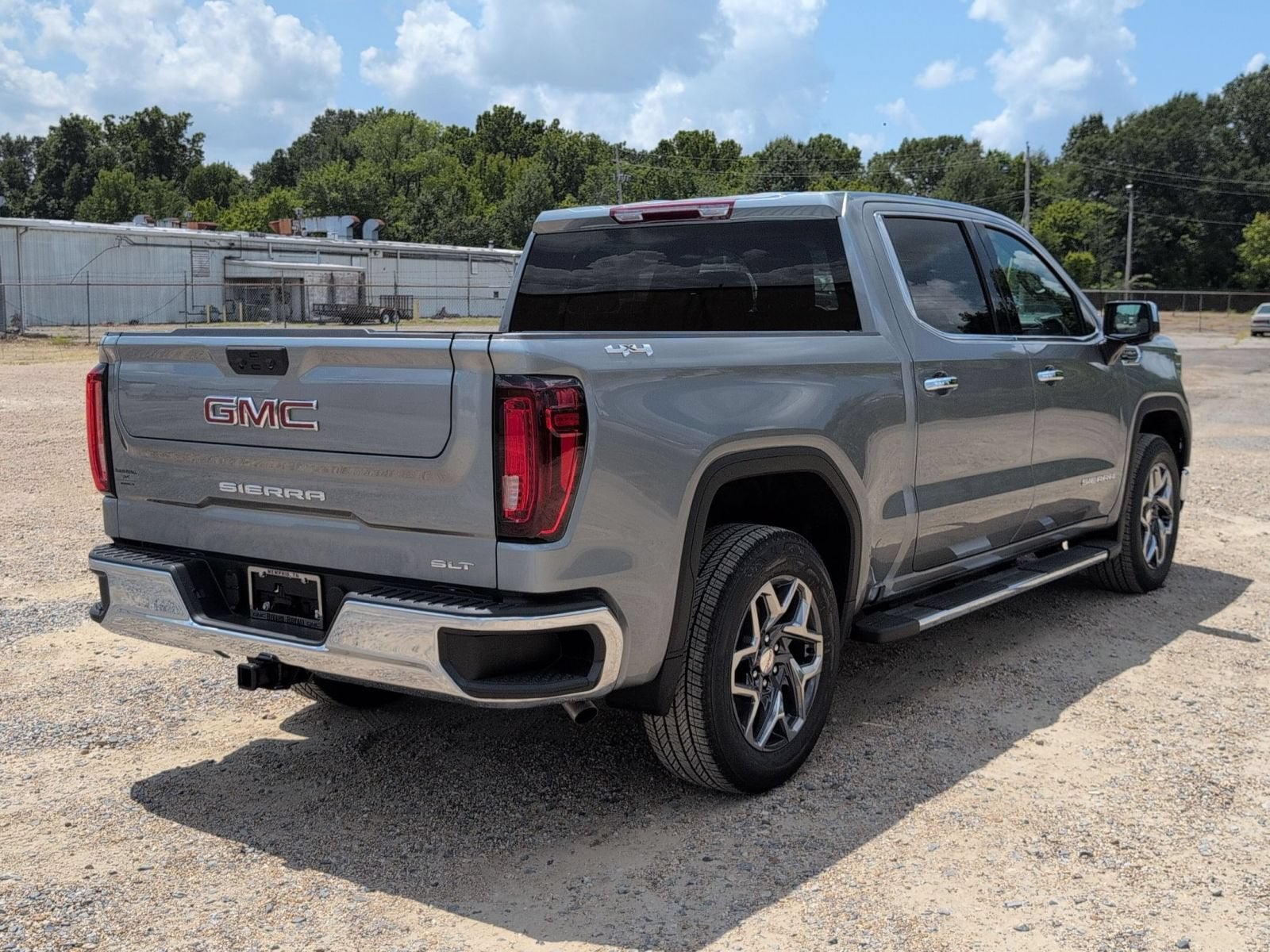 2026 GMC Sierra 1500 SLT - Photo 6