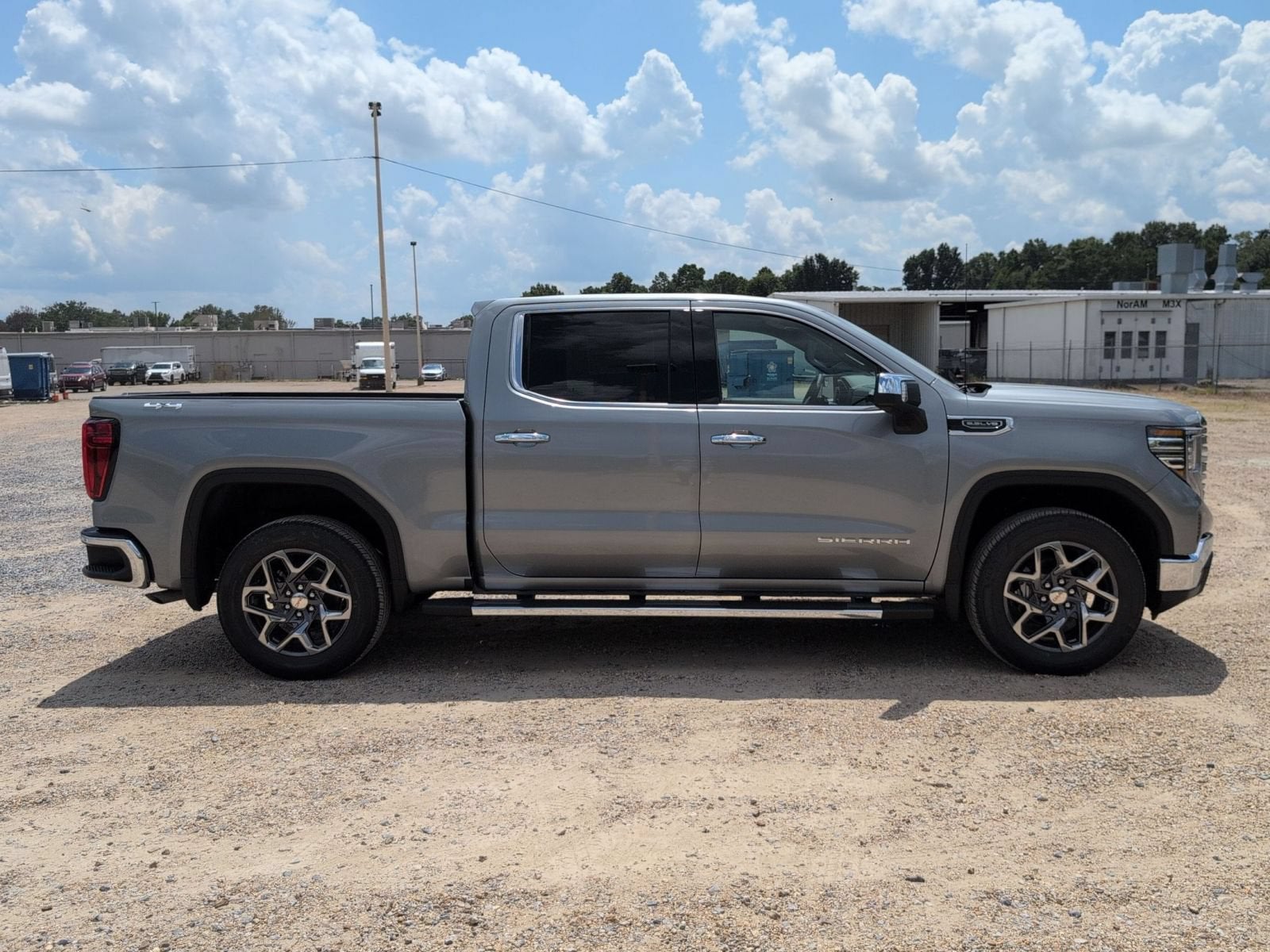 2026 GMC Sierra 1500 SLT - Photo 7