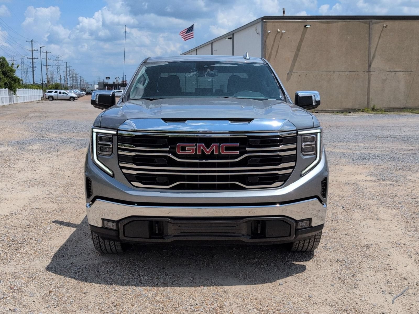 2026 GMC Sierra 1500 SLT - Photo 9