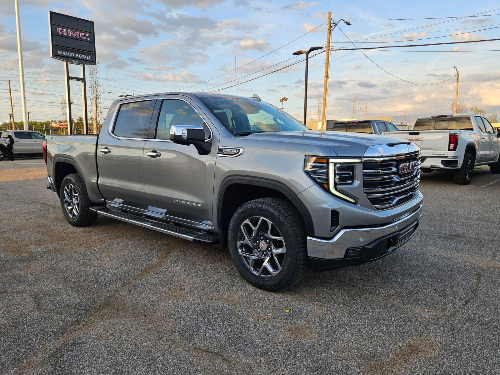 2026 GMC Sierra 1500 SLT