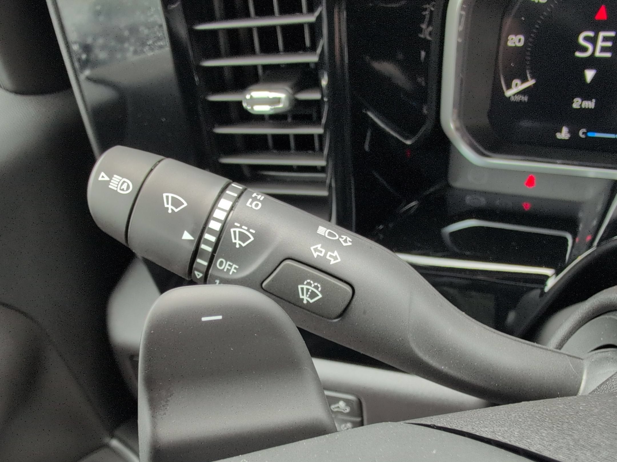 2026 GMC Sierra 1500 SLT - Photo 15