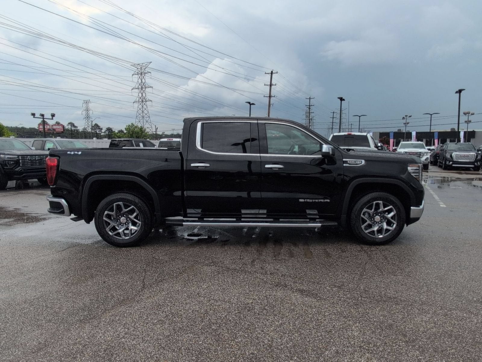 2026 GMC Sierra 1500 SLT - Photo 7