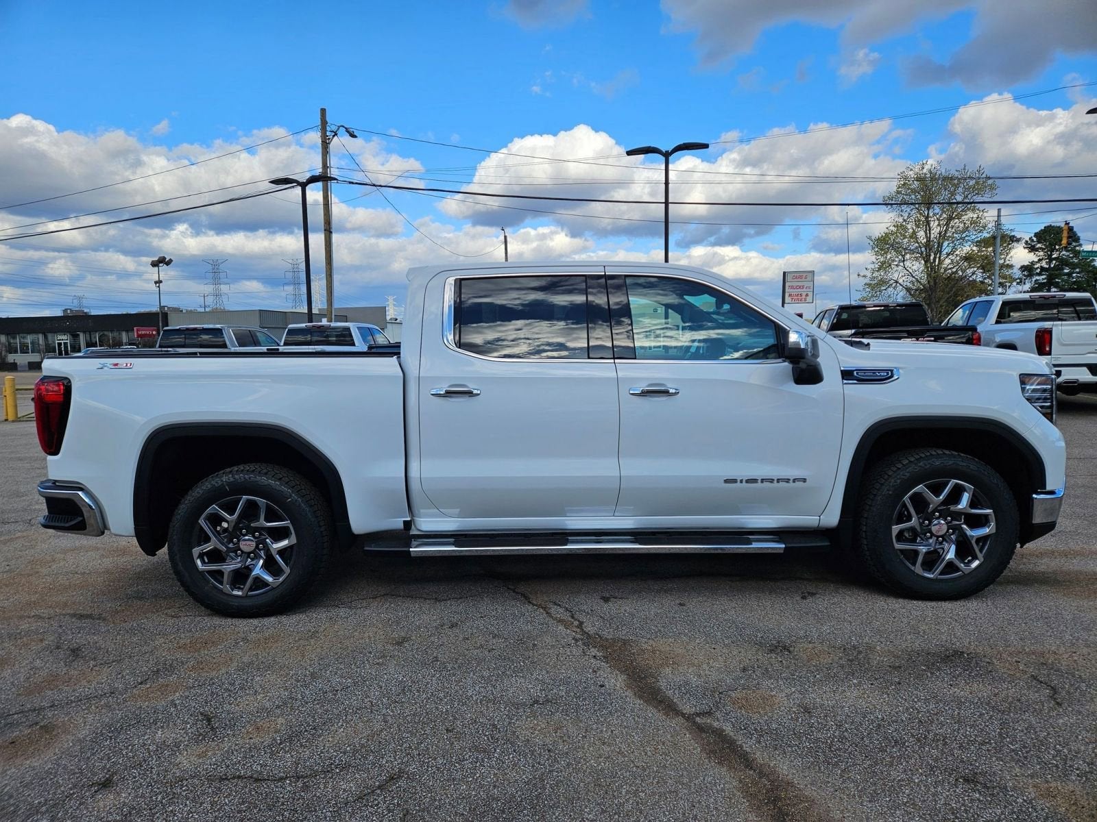 2026 GMC Sierra 1500 SLT