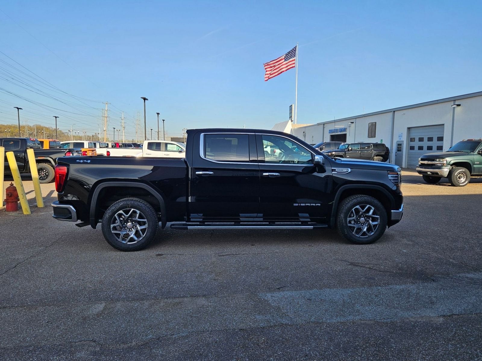 2026 GMC Sierra 1500 SLT
