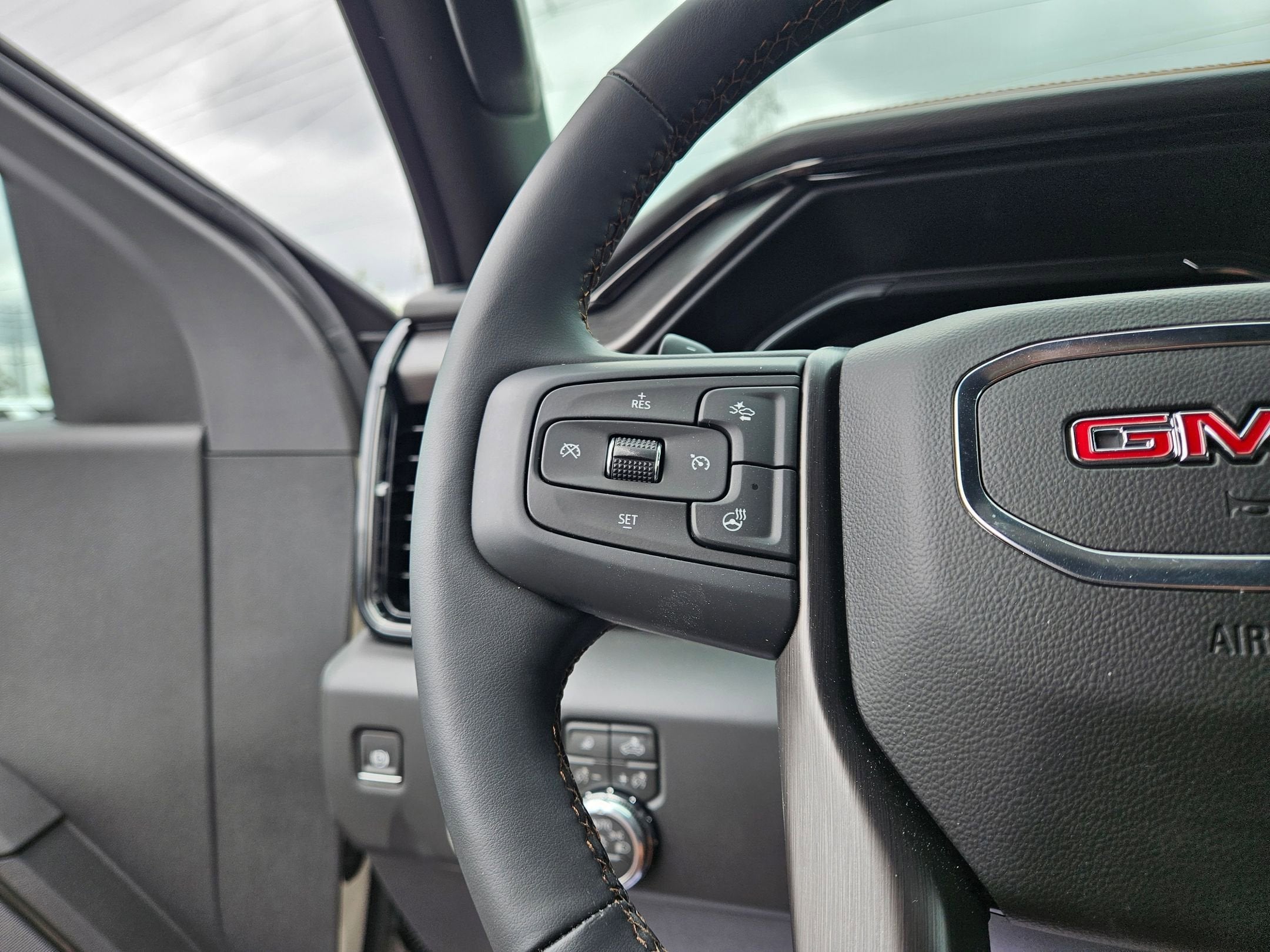 2026 GMC Sierra 1500 AT4 - Photo 13