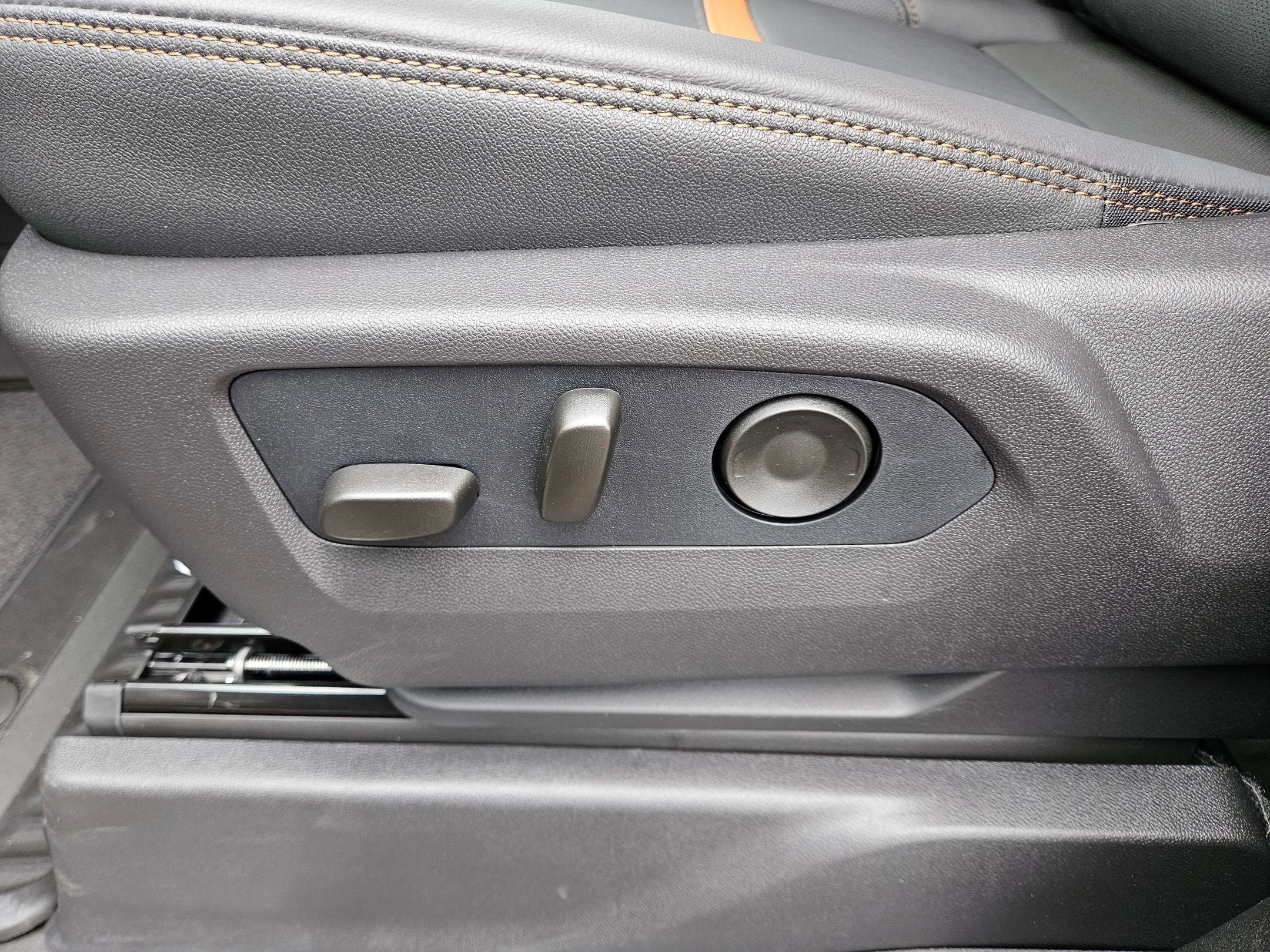 2026 GMC Sierra 1500 AT4 - Photo 23